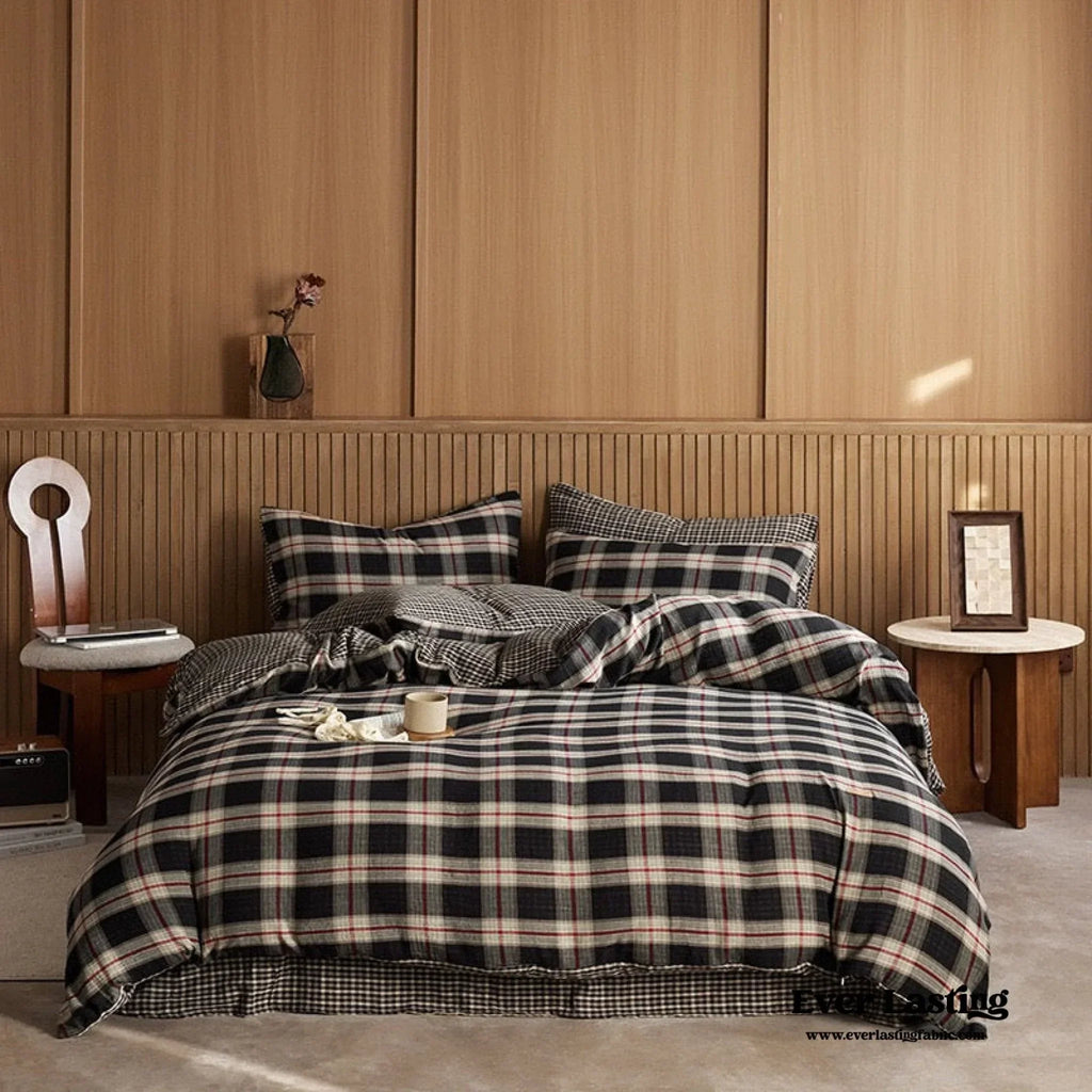 British Vintage Plaid Bedding Set / Black Ever Lasting