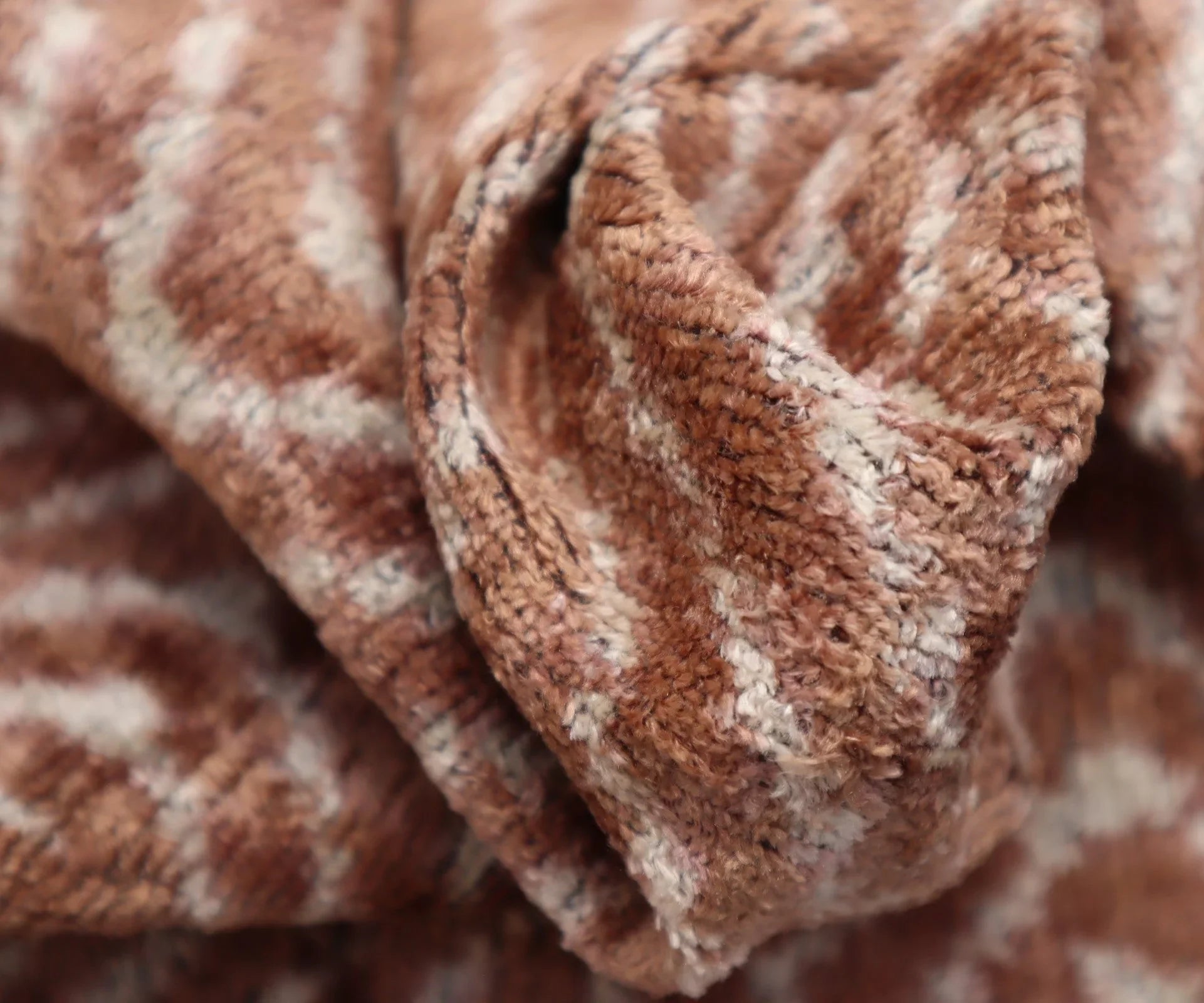 Canvello Luxury Brown Pillow for Couch with Down Insert | X in (40 X Cm), texture detail - House Of Avana