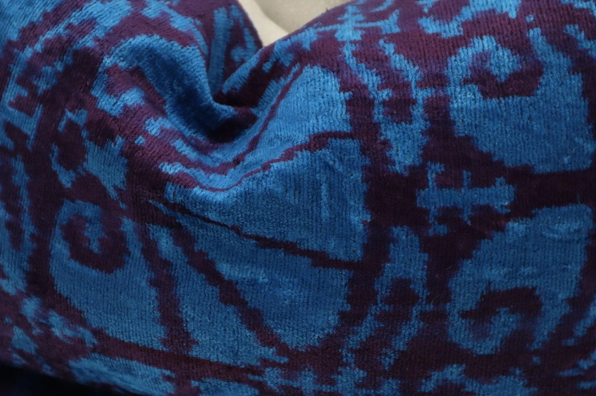 Canvello Decorative Blue Lumbar Throw Pillows For Couch - 16x24 in Canvello