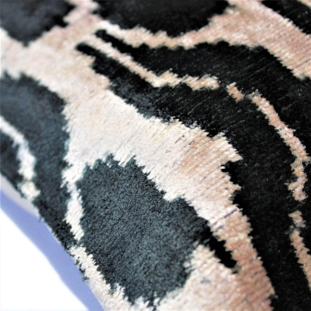 Canvello Handmade Black and Gold Pillows, back view - House Of Avana