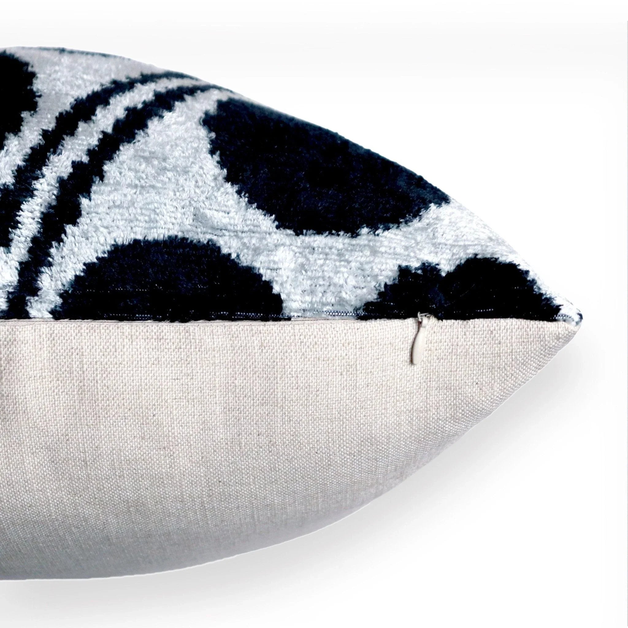 Canvello Handmade Black & White Velvet Throw Pillows - 20x20 Canvello