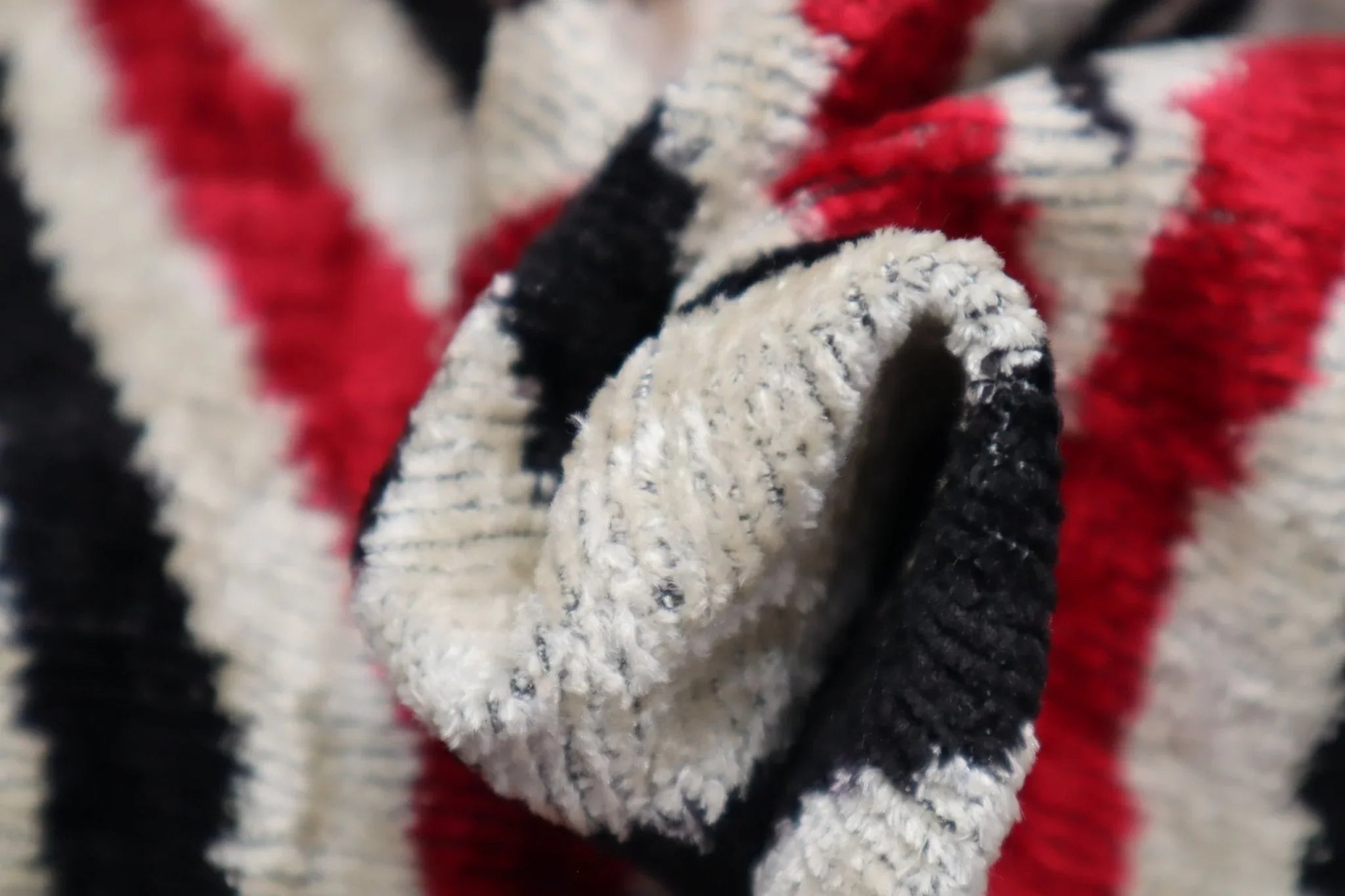 Canvello Handmade Decorative Throw Pillow with Down Filled Cushion Insert Canvello