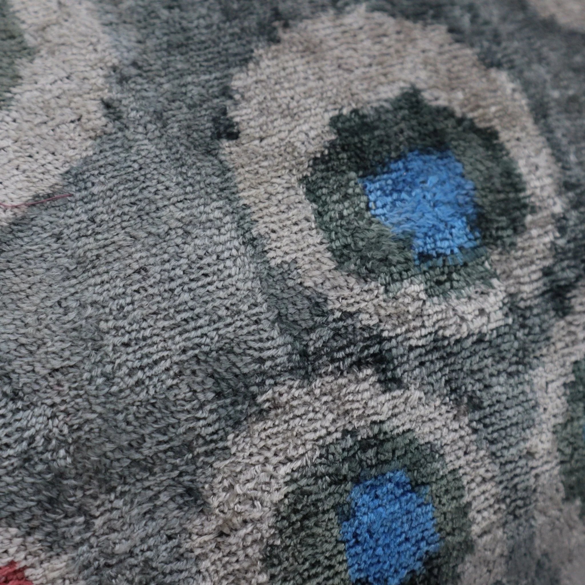 Canvello Handmade Gray Velvet Throw Pillow - 20x20 Canvello