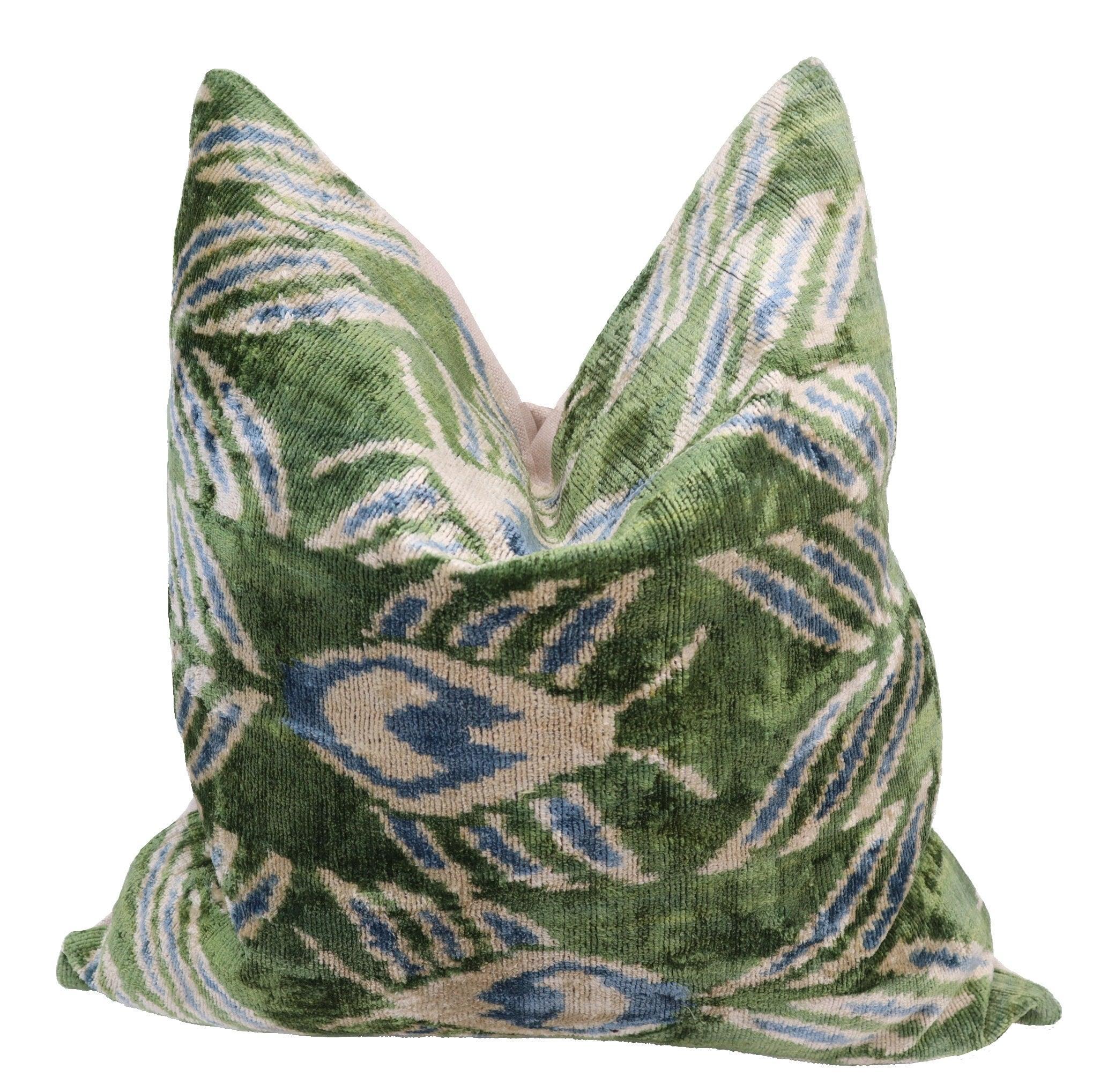 Canvello Handmade Green Velvet Throw Pillows - 20x20 Canvello