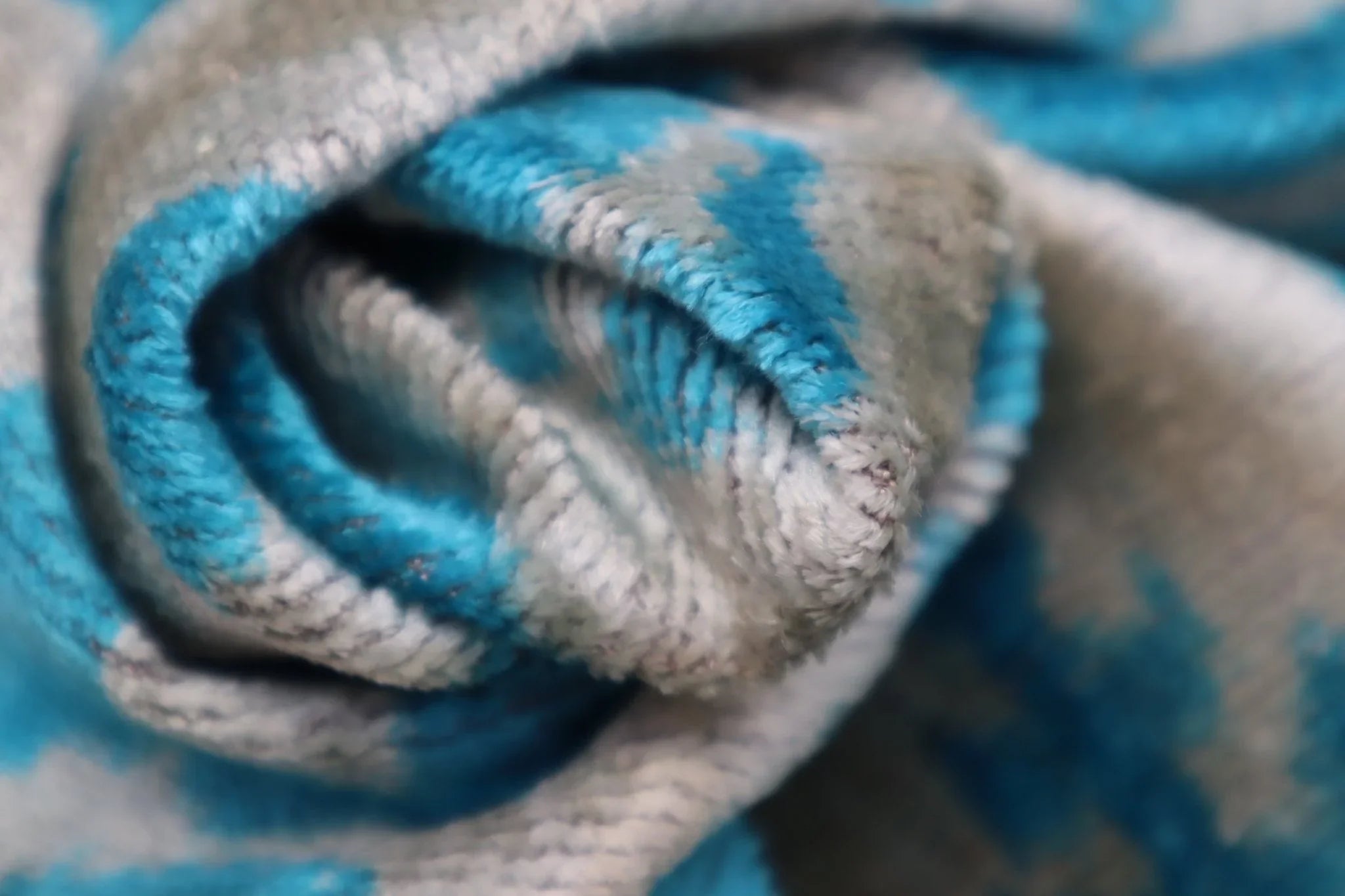 Canvello Luxury Floral Blue White Handmade Throw Pillow - 16x24 in Canvello