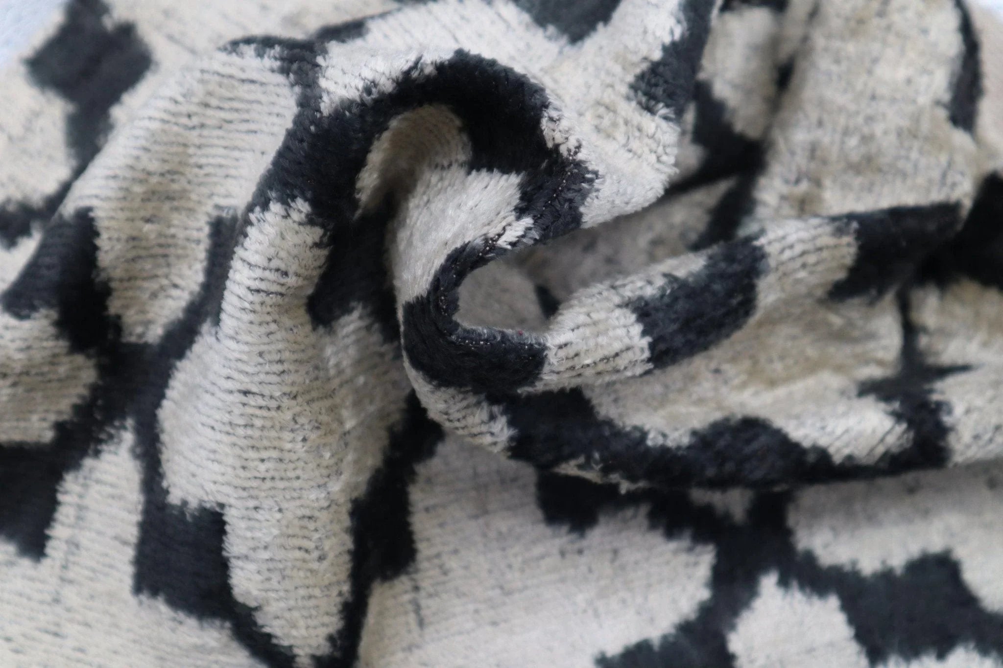 Canvello Throw Back Blavk & White Cushion For Sofa | 16 x 16 in (40 x 40 cm) Canvello