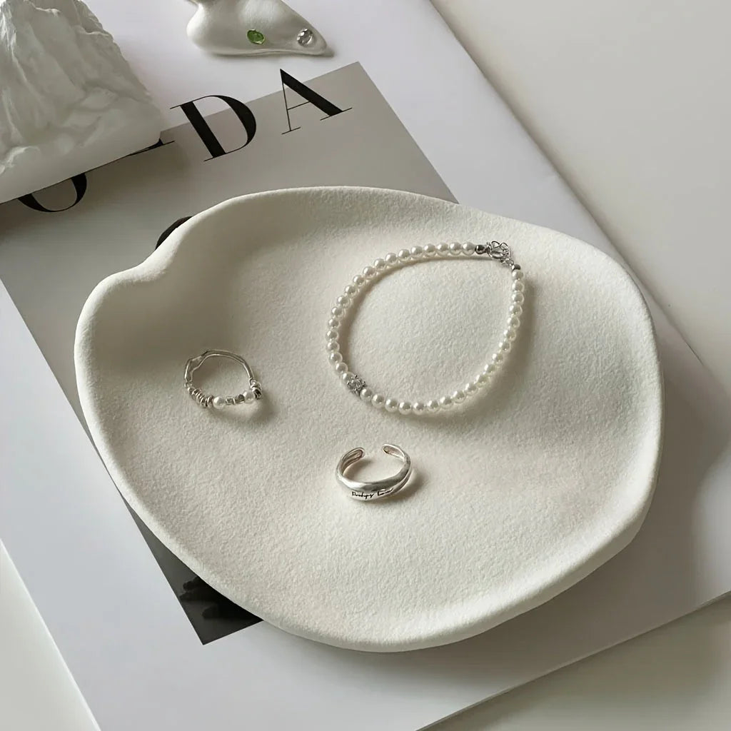 Ceramic jewelry tray in black and white, multifunctional storage - House of Avana