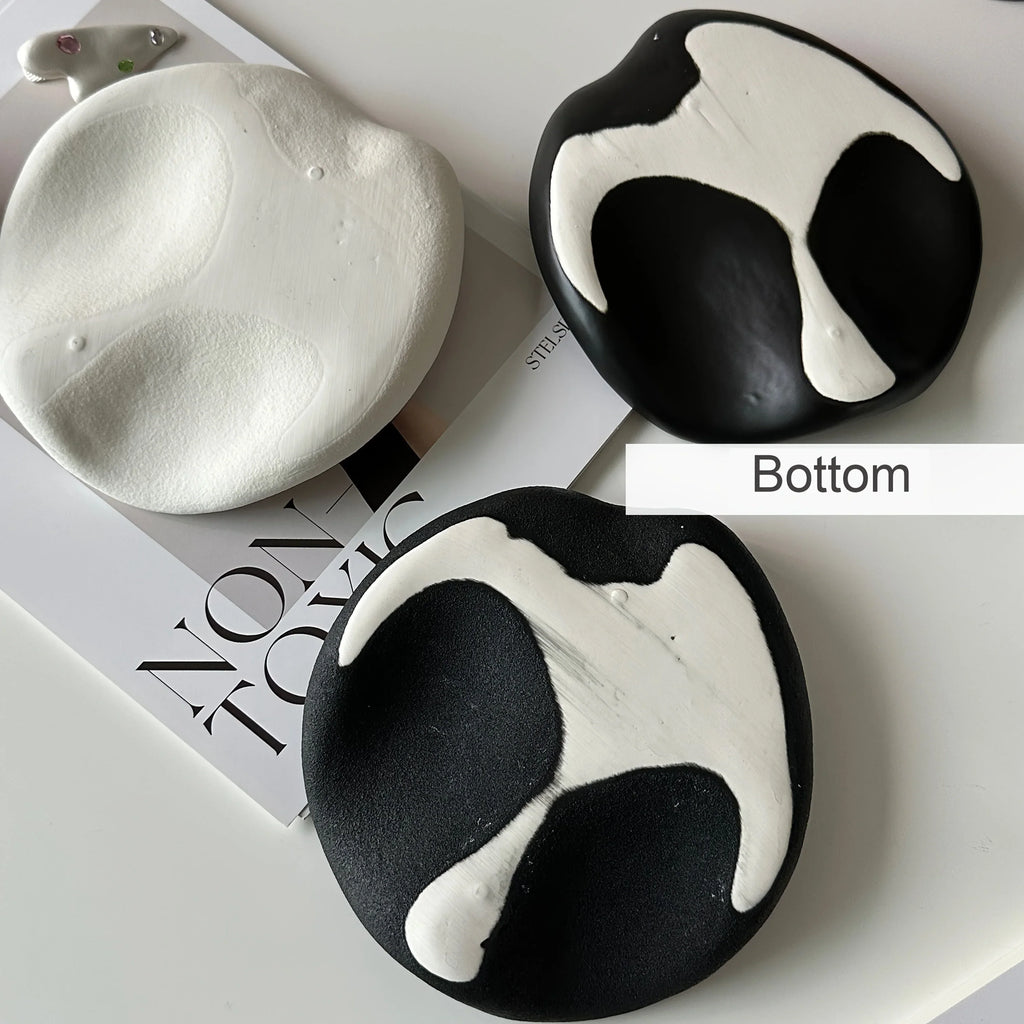 Ceramic jewelry tray in black and white, multifunctional storage - House of Avana