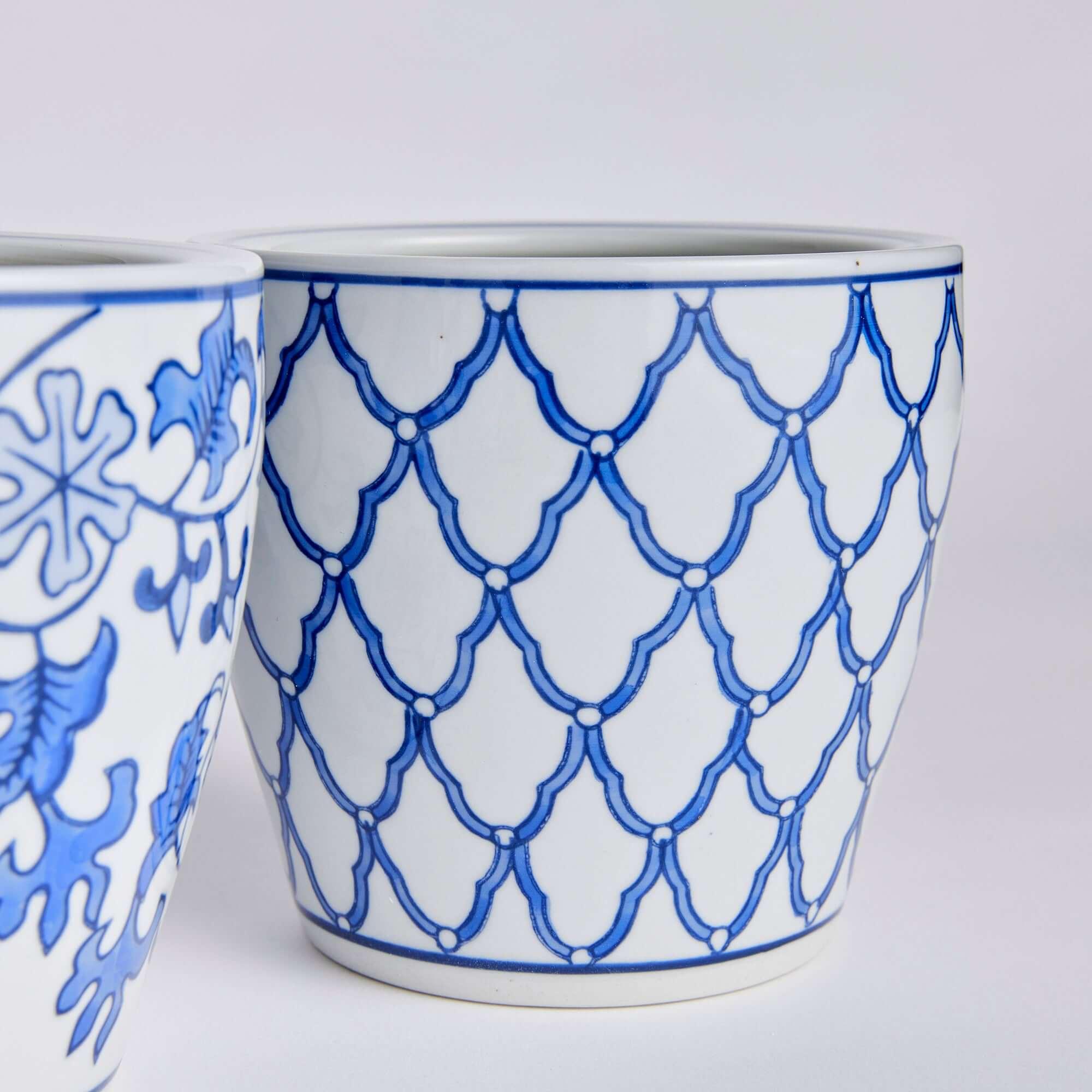 Chinoiserie Blue and White Pots with Floral and Geometric Patterns (Set of 4) Vintage Shopper