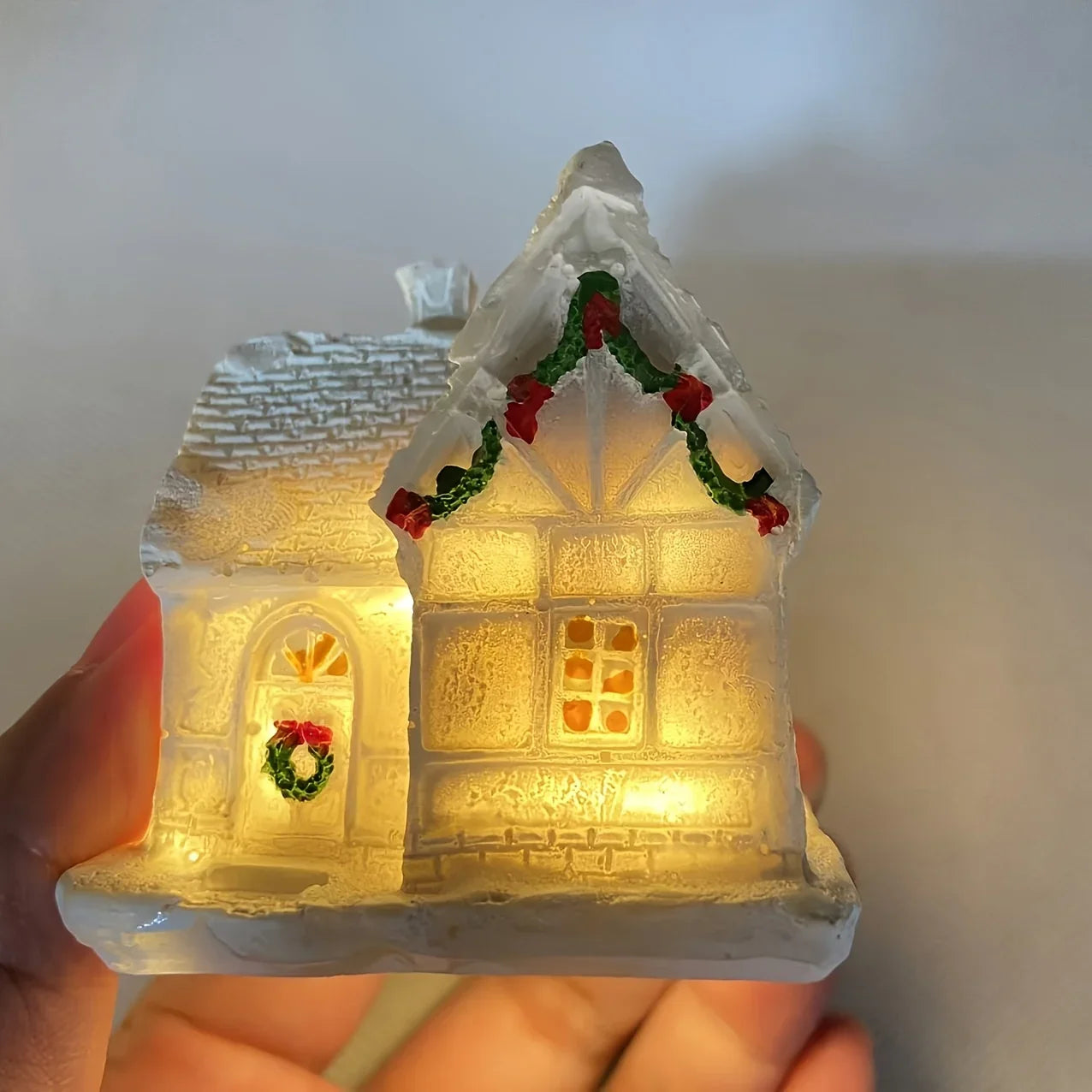 Christmas Decorative Lights, Resin Small House Lights, Holiday Decorative Ornaments, Christmas Decorative Ornament Lights, Christmas Gift, 5 Styles (Collectible Buildings & Accessories) House Of Avana