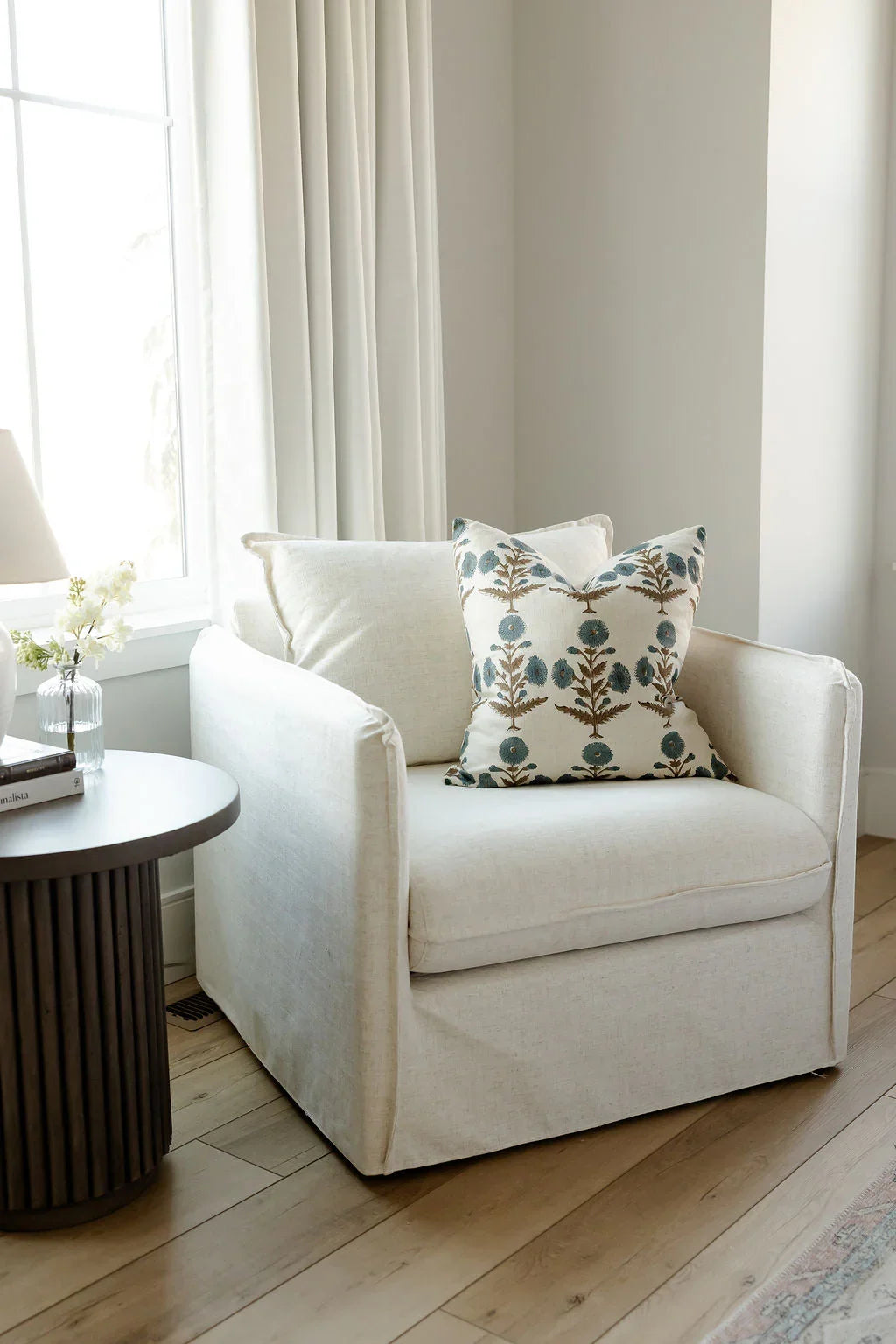 Claire, lifestyle image - House Of Avana