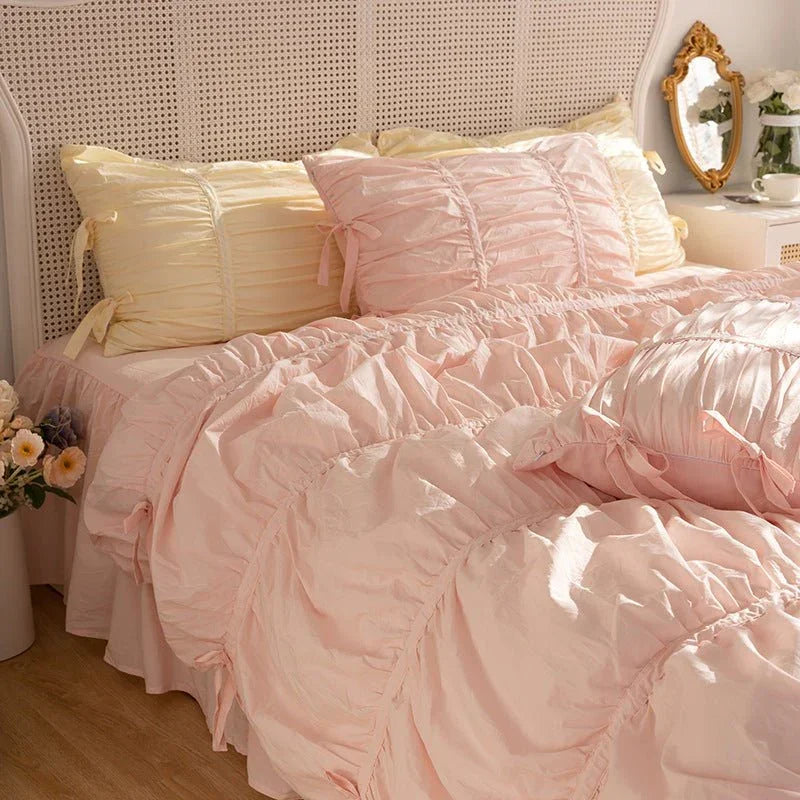 Coquette Ruffle Bedding Set with Ties / White Ever Lasting