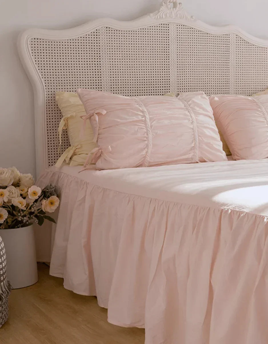 Coquette Ruffle Bedding Set with Ties / White Ever Lasting