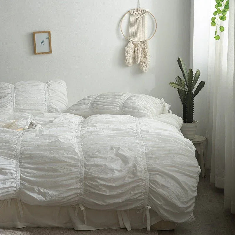 Coquette Ruffle Bedding Set with Ties / White