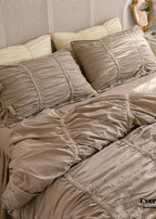Coquette Ruffle Bedding Set with Ties / White Ever Lasting
