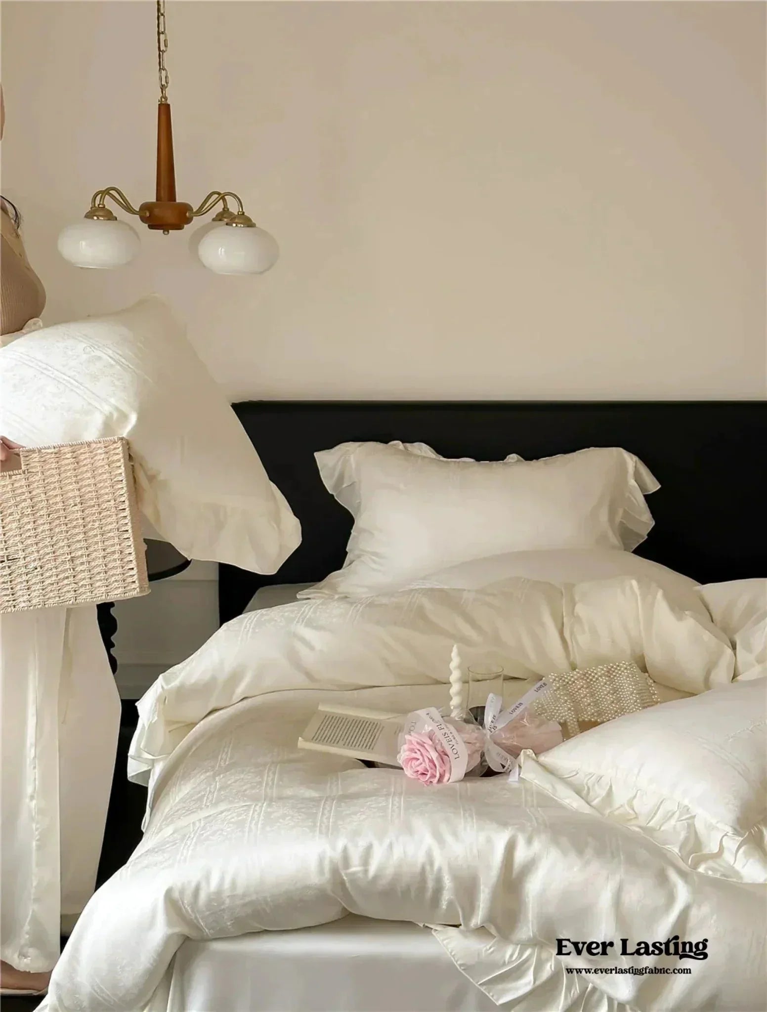 Coquette Tencel Silky Ruffle Bedding Set / White Ever Lasting