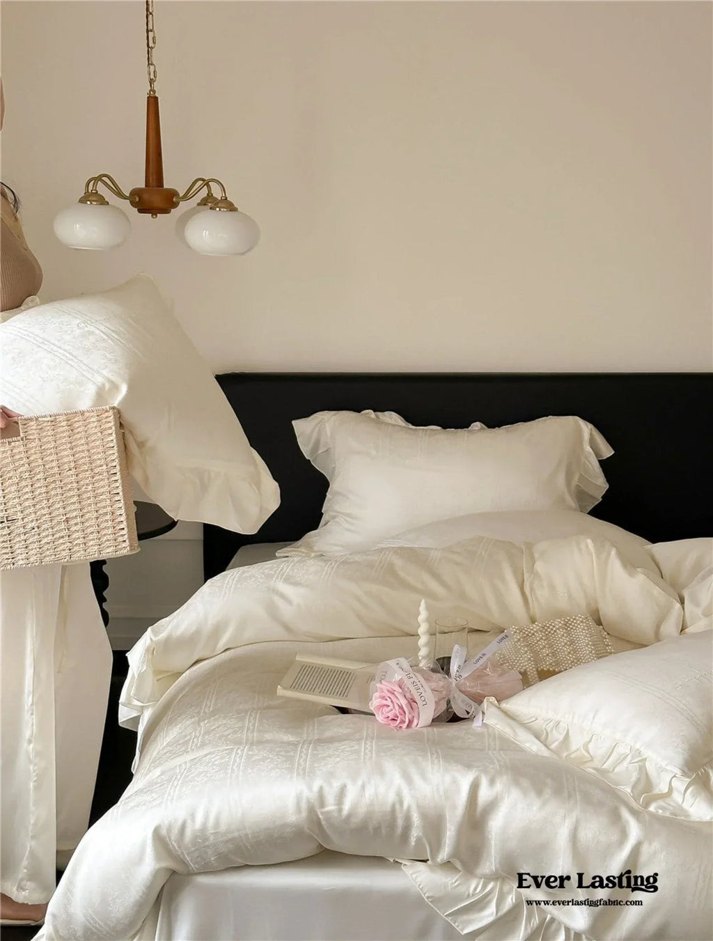 Coquette Tencel Silky Ruffle Bedding Set / White Ever Lasting