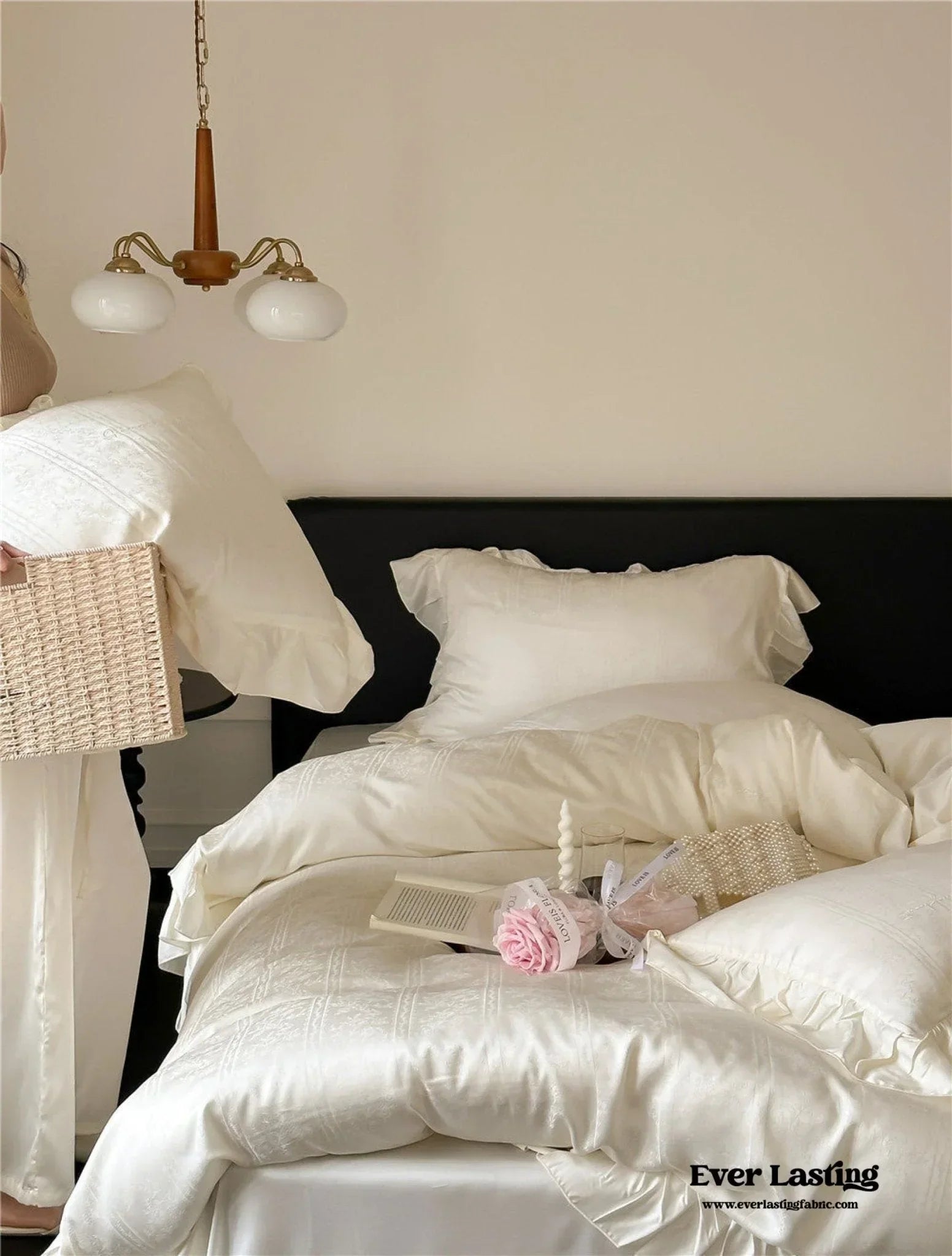 Coquette Tencel Silky Ruffle Bedding Set / White Ever Lasting