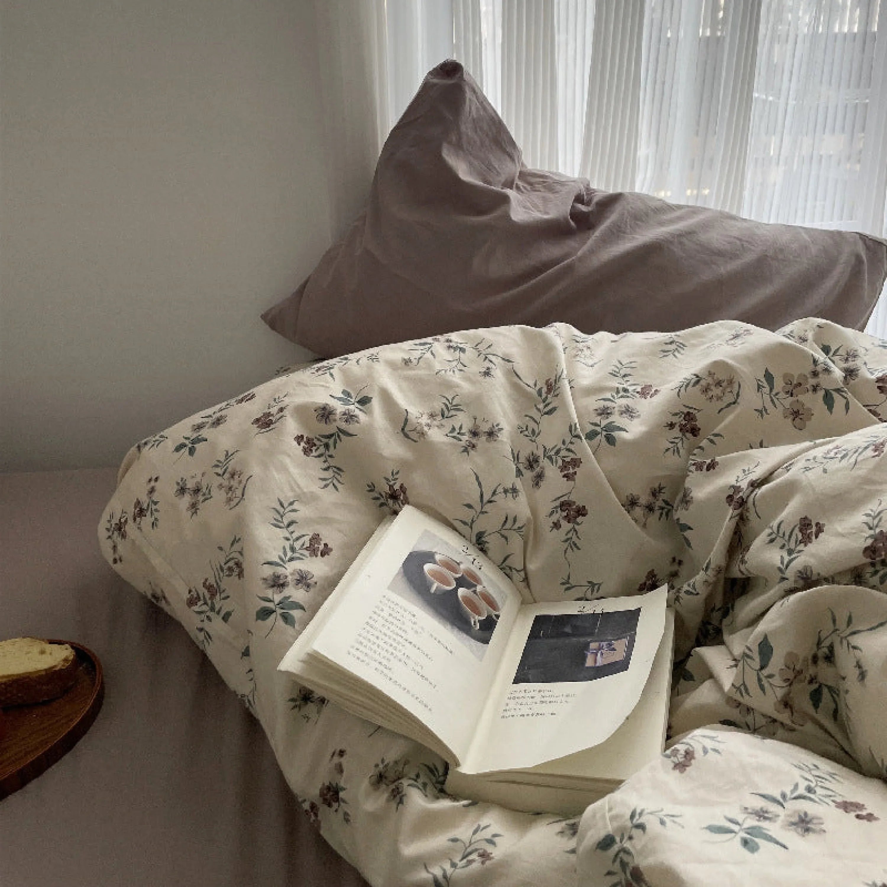 Cottage Floral Bedding Set / Lilac Purple Ever Lasting