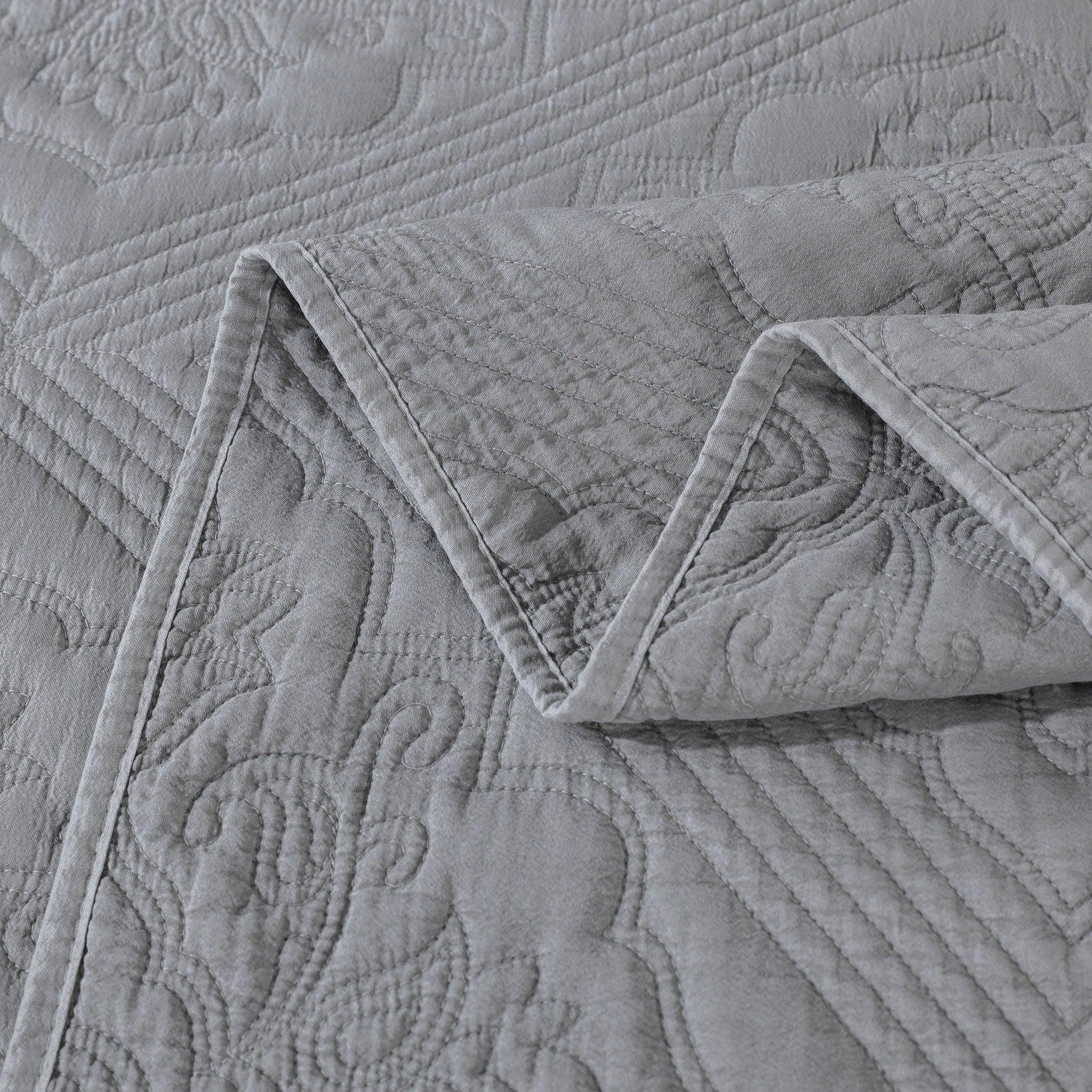 DaDa Bedding Floral Vintage Stone Wash Grey Matelassé Ash Silver Diamond Pattern Quilted Bedspread Set (JHW855) DaDalogy Bedding Collection