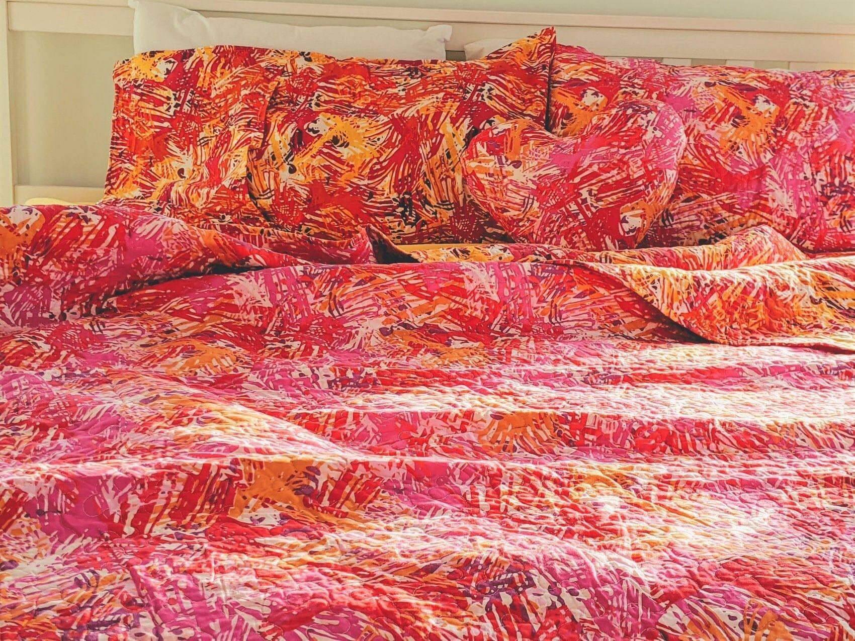 DaDa Bedding Lovely Pop of Colors Lightweight Reversible Quilted Bedspread Set (KBJ1625) DaDalogy Bedding Collection