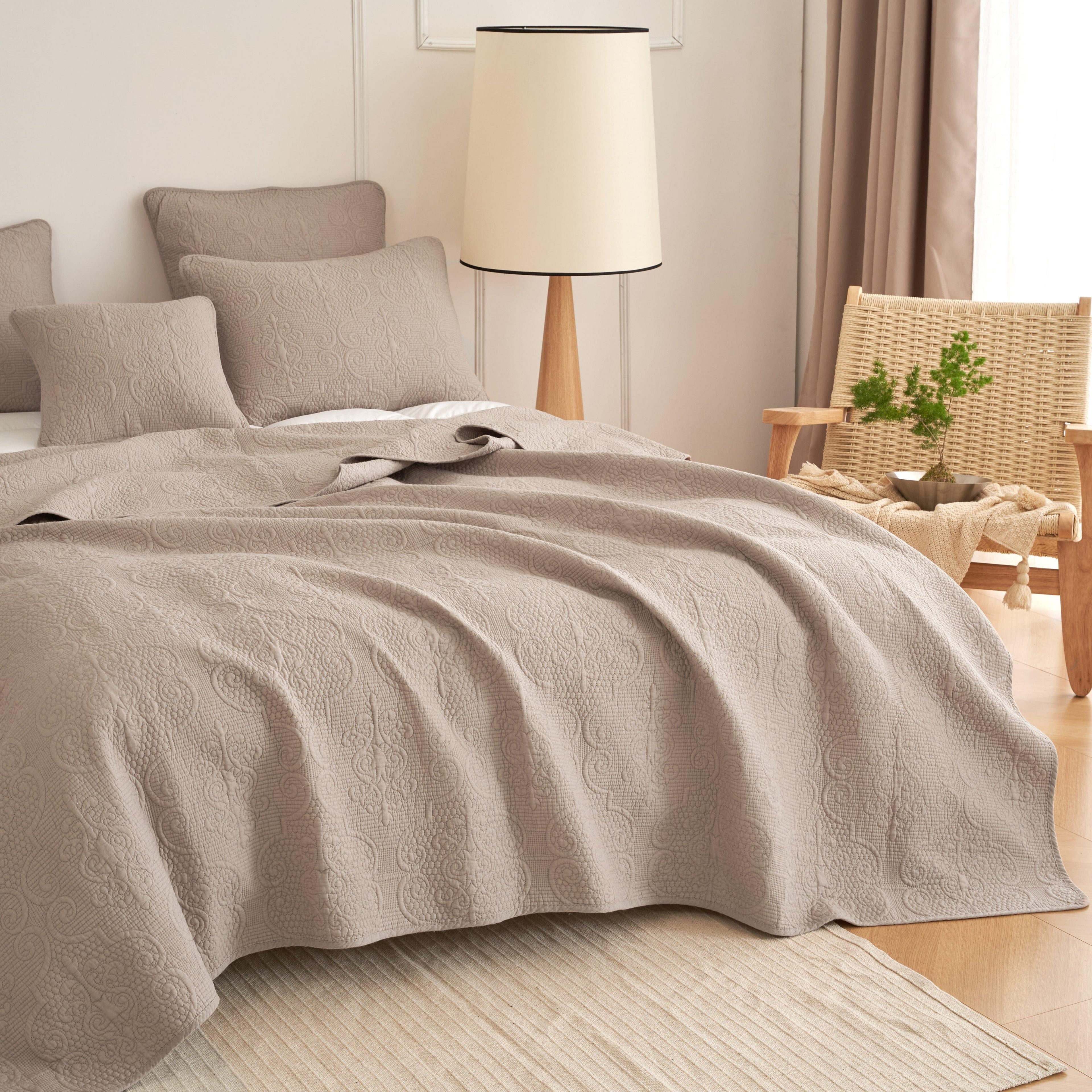 DaDa Bedding Neutral Taupe Beige Sandy Elegant Matelasse Cotton Quilted Bedspread Set (JHW-585) DaDalogy Bedding Collection