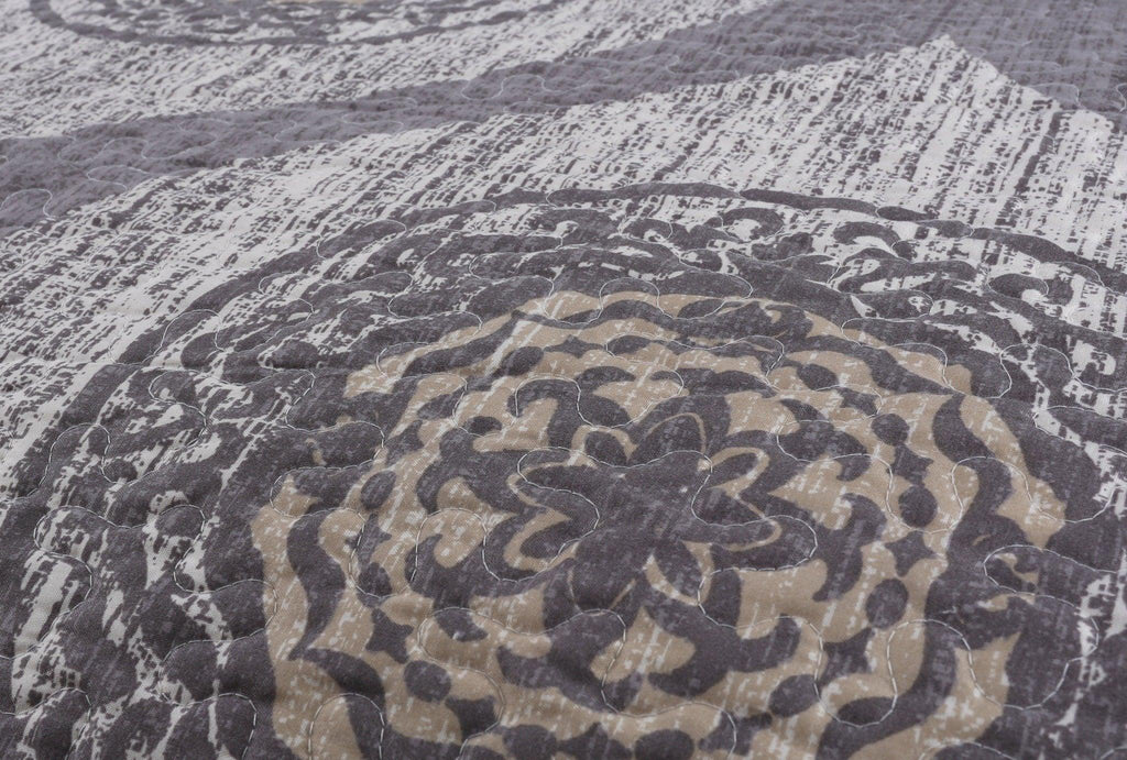 DaDa Bedding Rustic Grey Mosaic Distressed Medallion Reversible Quilted Bedspread Set (SD16299) DaDalogy Bedding Collection