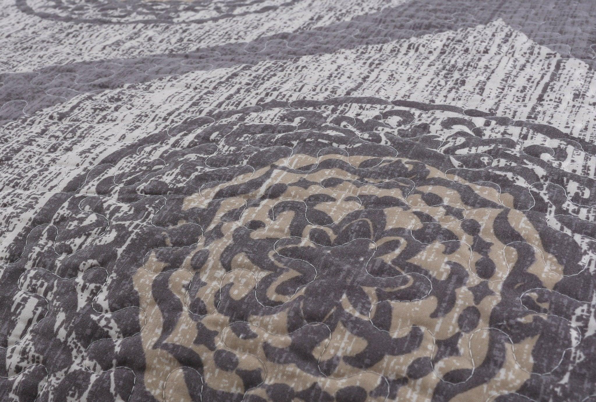 DaDa Bedding Rustic Grey Mosaic Distressed Medallion Reversible Quilted Bedspread Set (SD16299) DaDalogy Bedding Collection