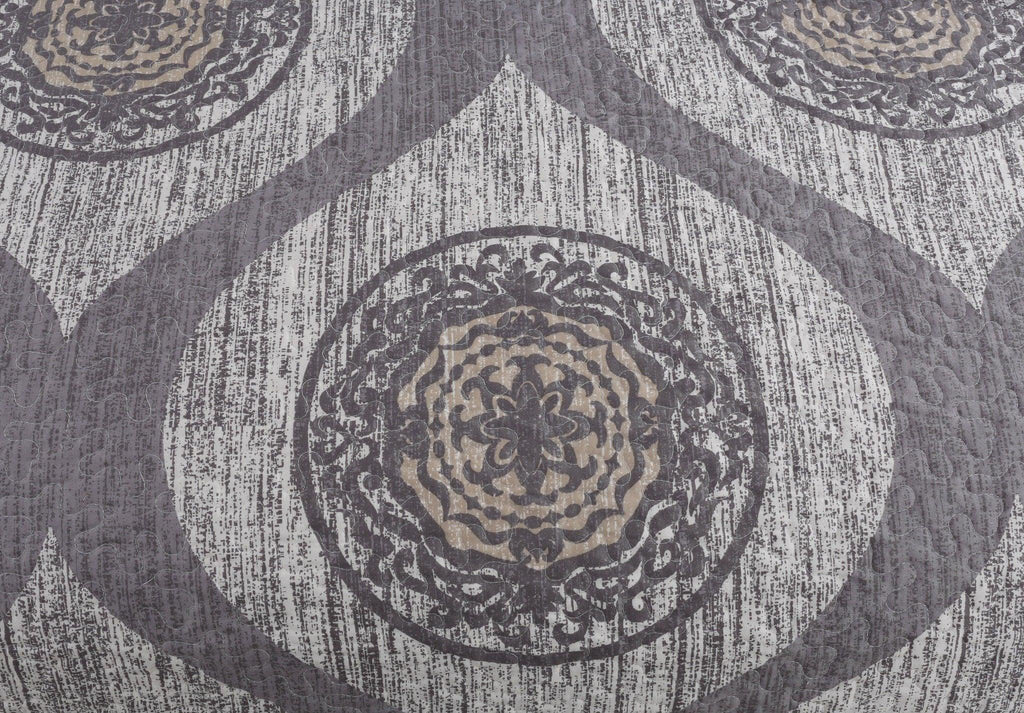 DaDa Bedding Rustic Grey Mosaic Distressed Medallion Reversible Quilted Bedspread Set (SD16299) DaDalogy Bedding Collection