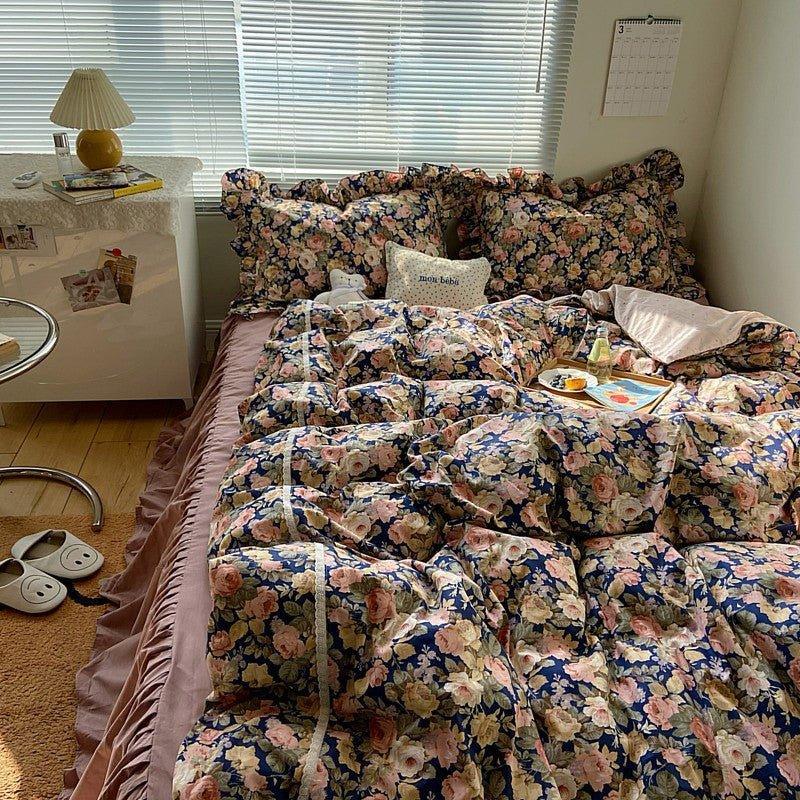 Dark Garden Floral Bedding Set / Beige Mix Ever Lasting
