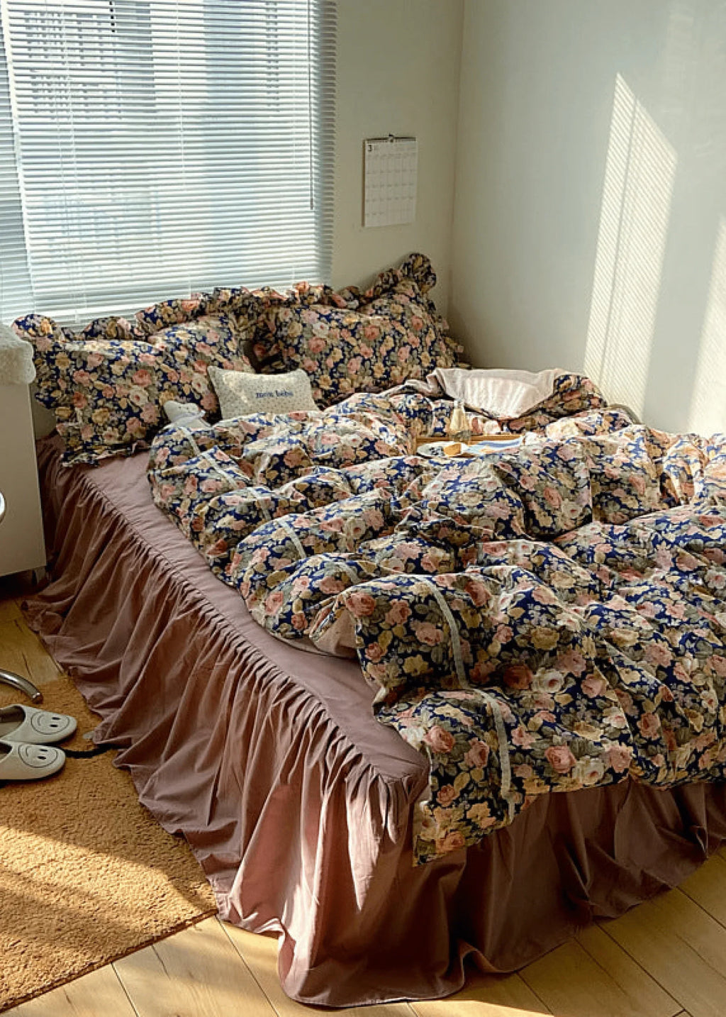 Dark Garden Floral Bedding Set / Beige Mix Ever Lasting