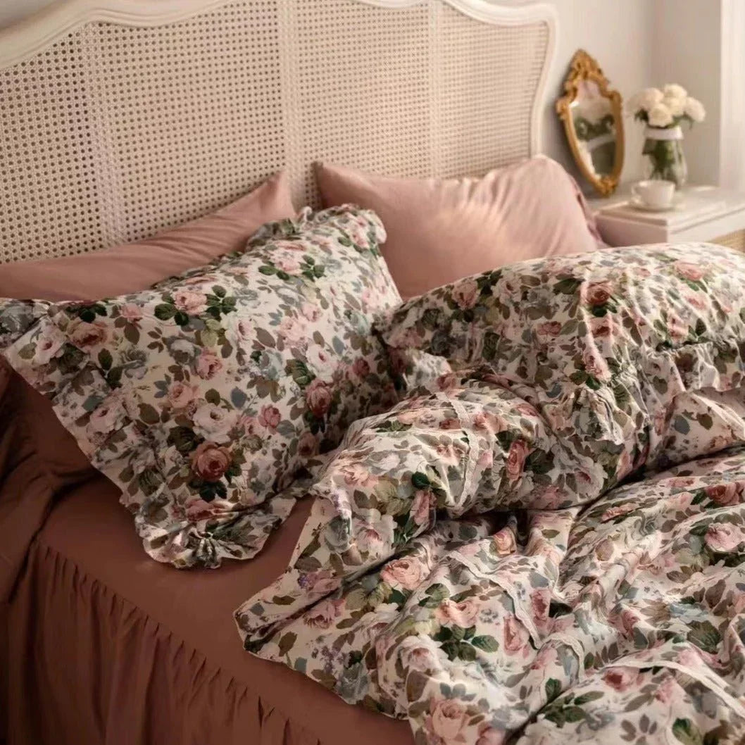 Dark Garden Floral Bedding Set / Beige Mix Ever Lasting