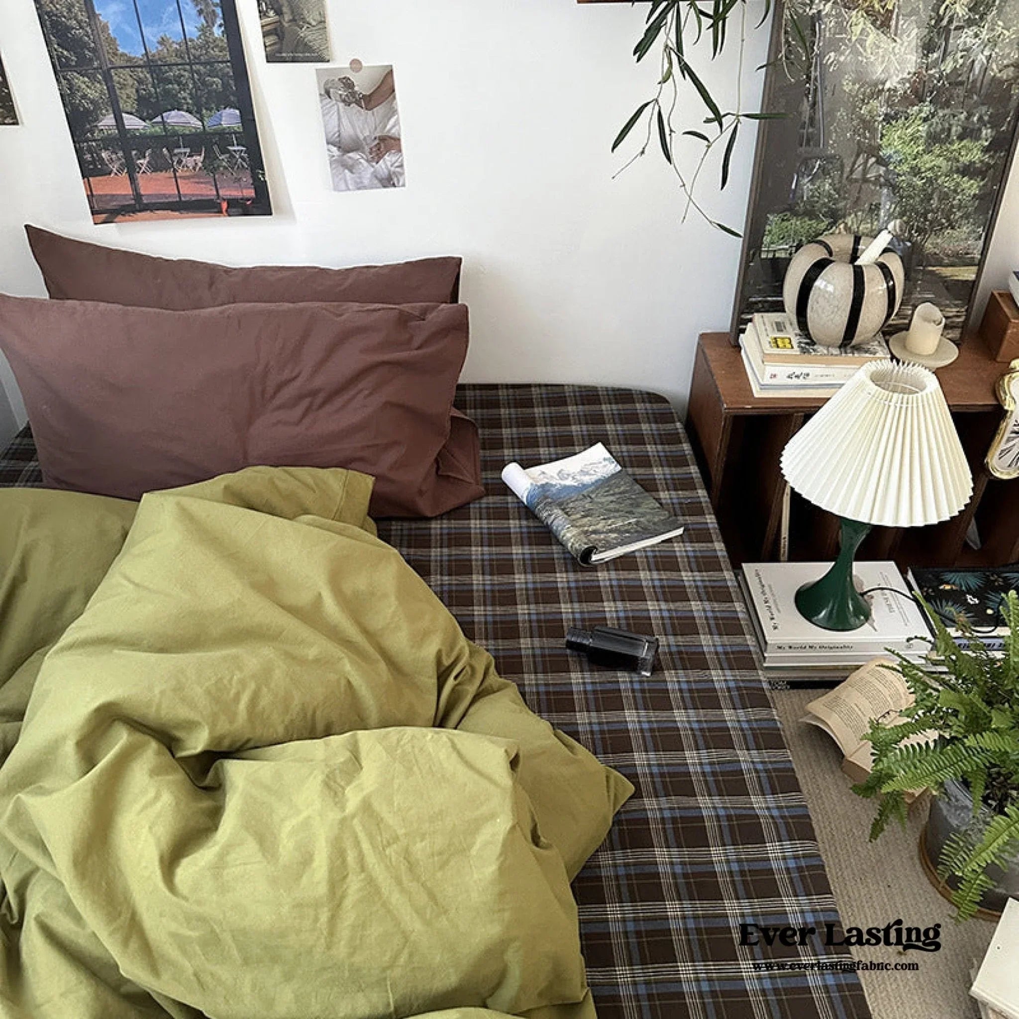 Dark Plaid Goblin Bedding Set