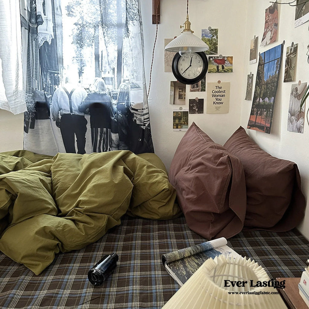 Dark Plaid Goblin Bedding Set