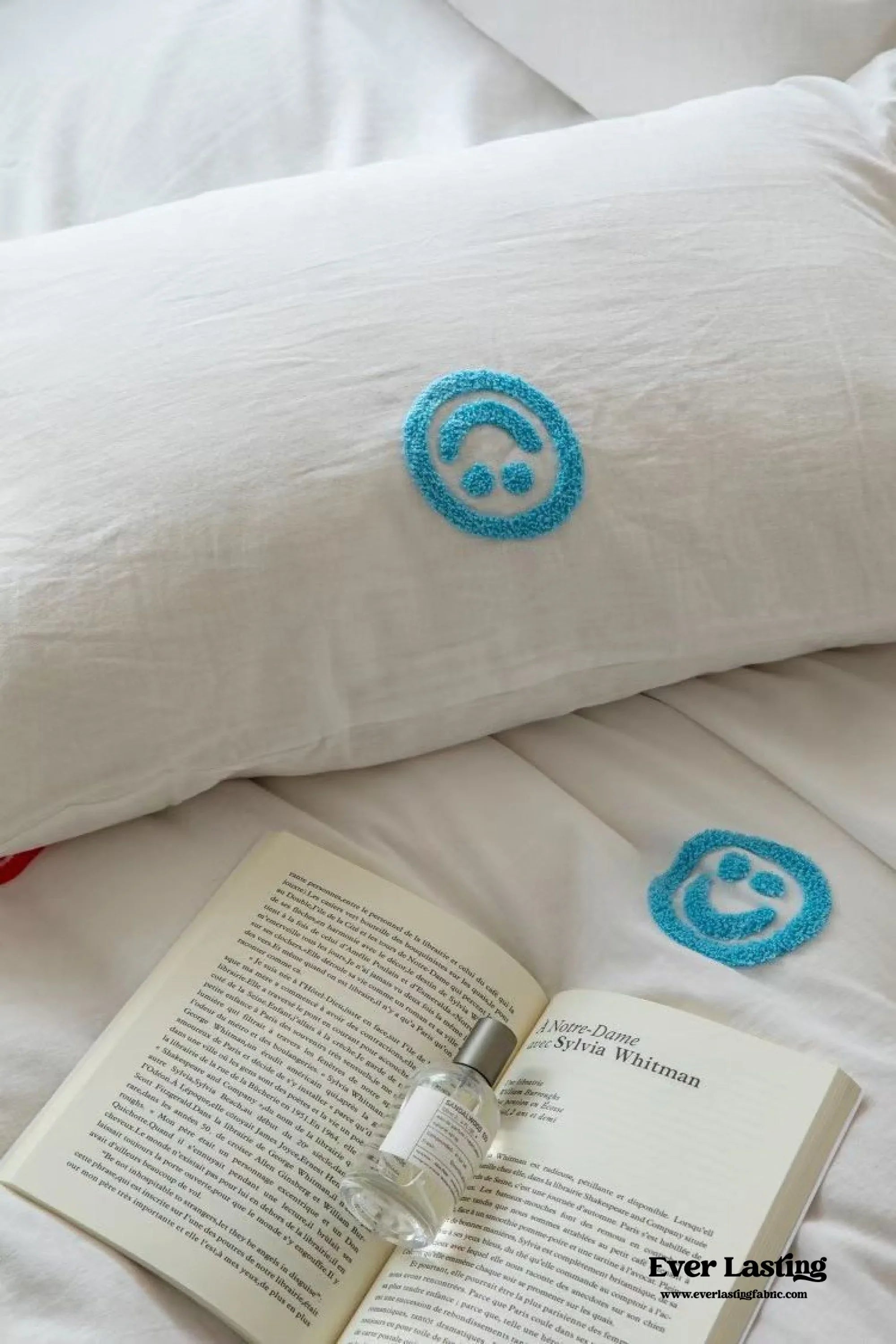 Double Layered Embroidered White Bedding Set / Broccoli Ever Lasting
