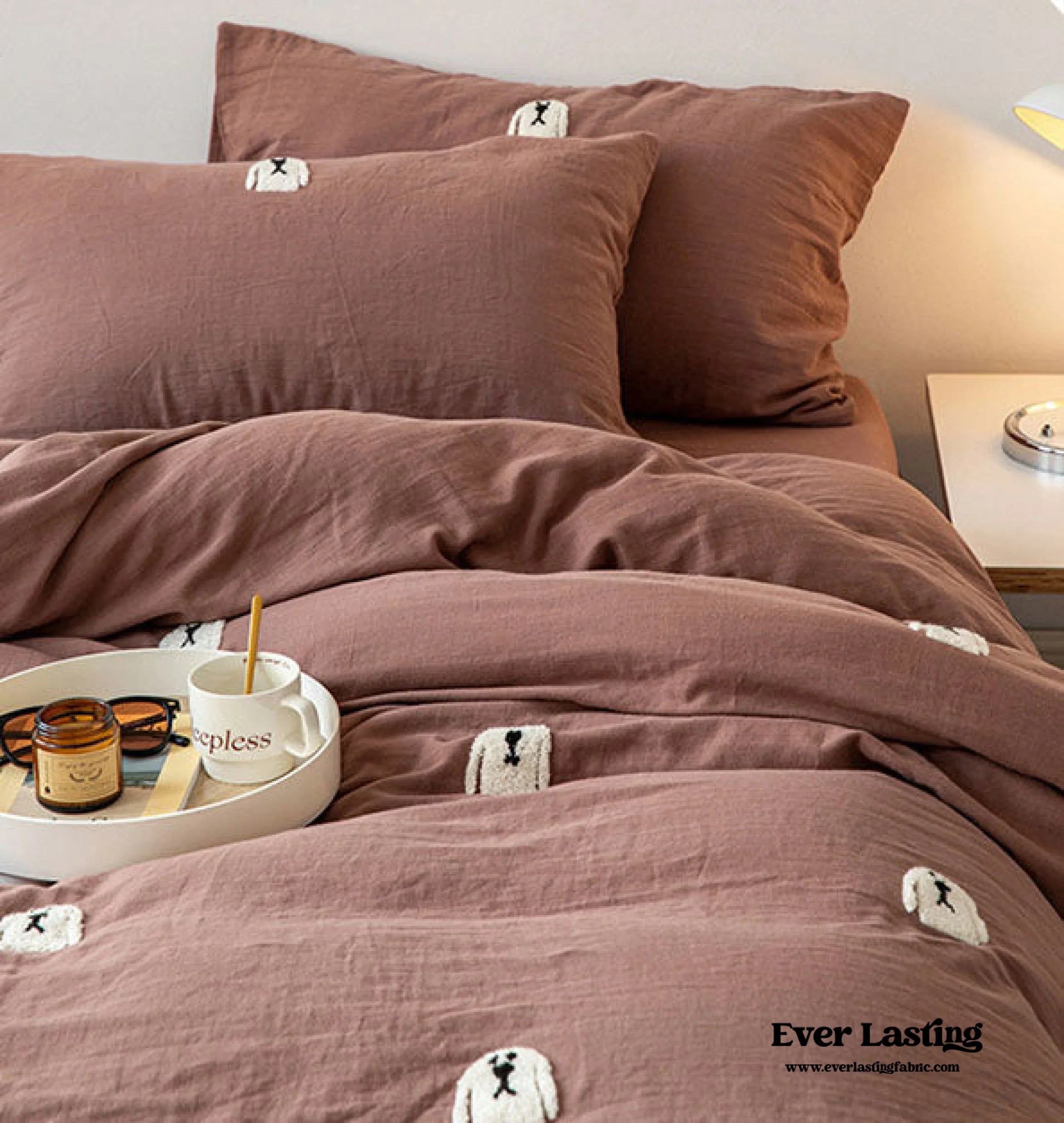 Double Layered Embroidered White Bedding Set / Broccoli Ever Lasting