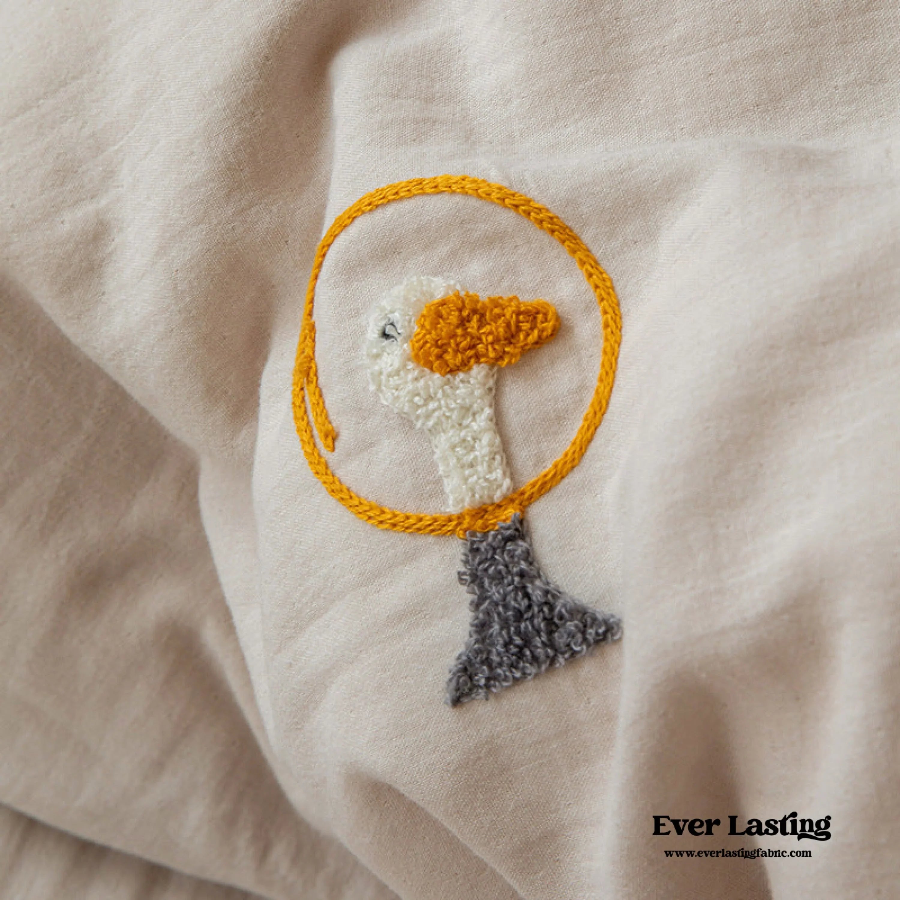 Double Layered Embroidered White Bedding Set / Broccoli Ever Lasting