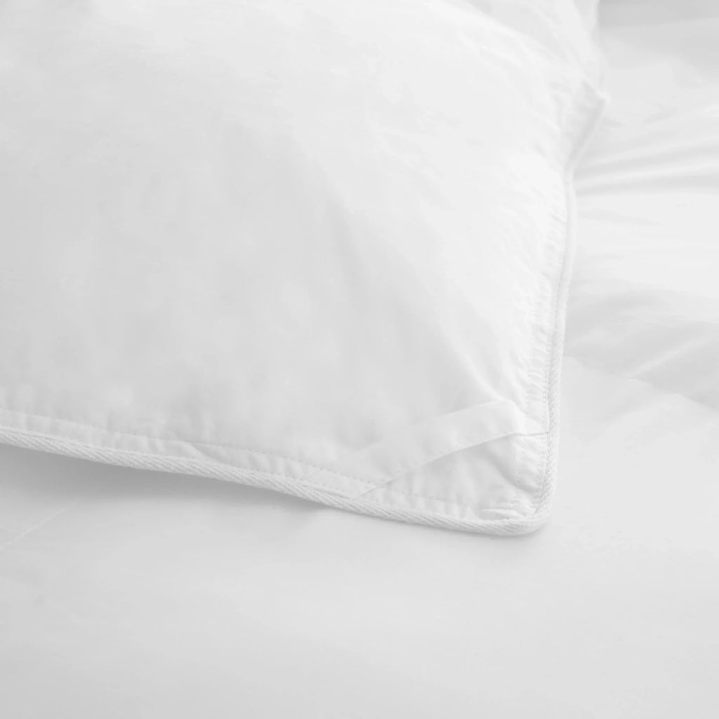 Down Alternative Micro Fiber Filled Comforter