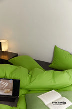 DUO Maximalist Jersey Knit Bedding Set / Green Apple + Gray Ever Lasting