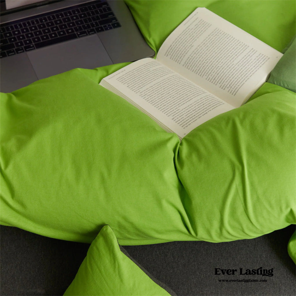 DUO Maximalist Jersey Knit Bedding Set / Green Apple + Gray Ever Lasting