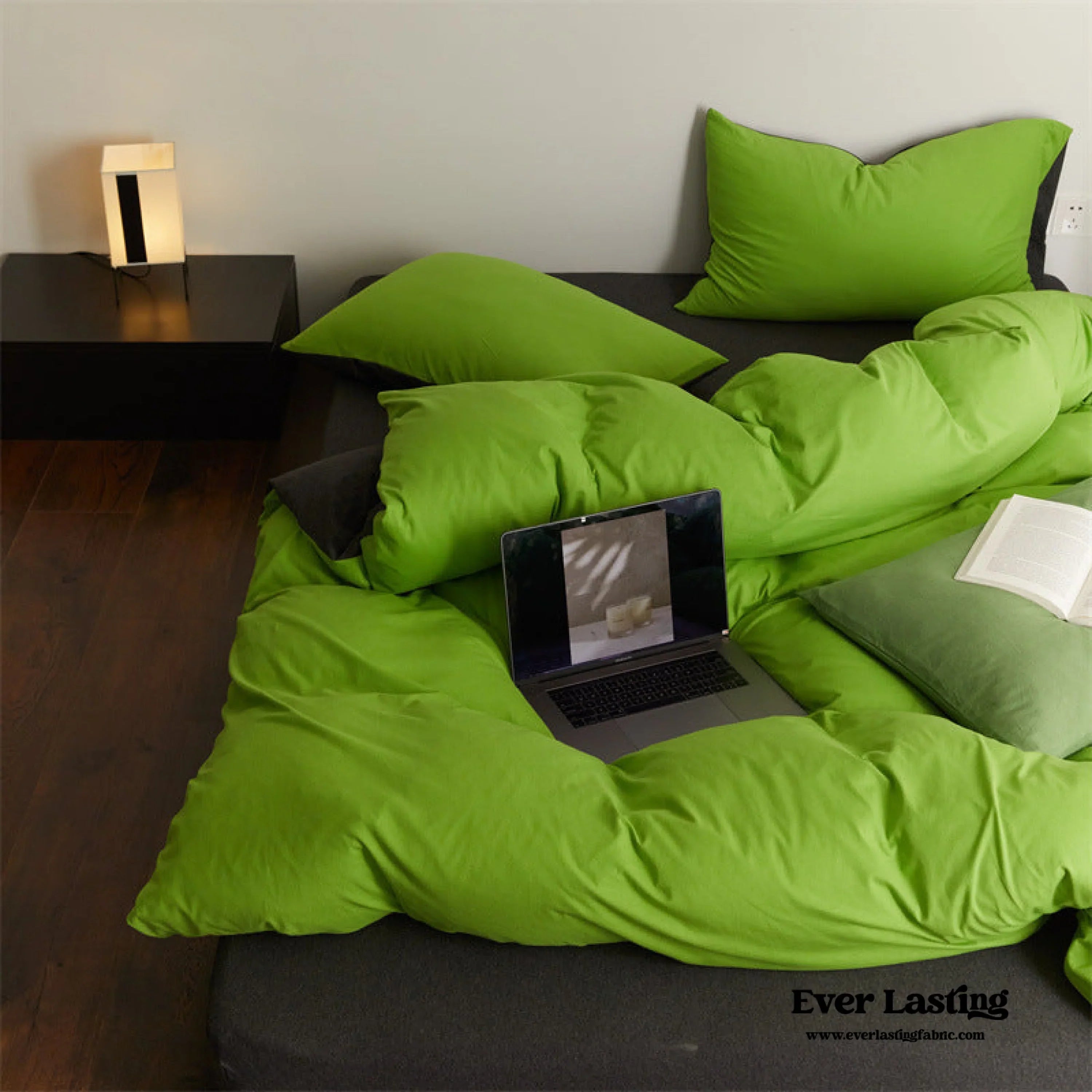 DUO Maximalist Jersey Knit Bedding Set / Green Apple + Gray Ever Lasting