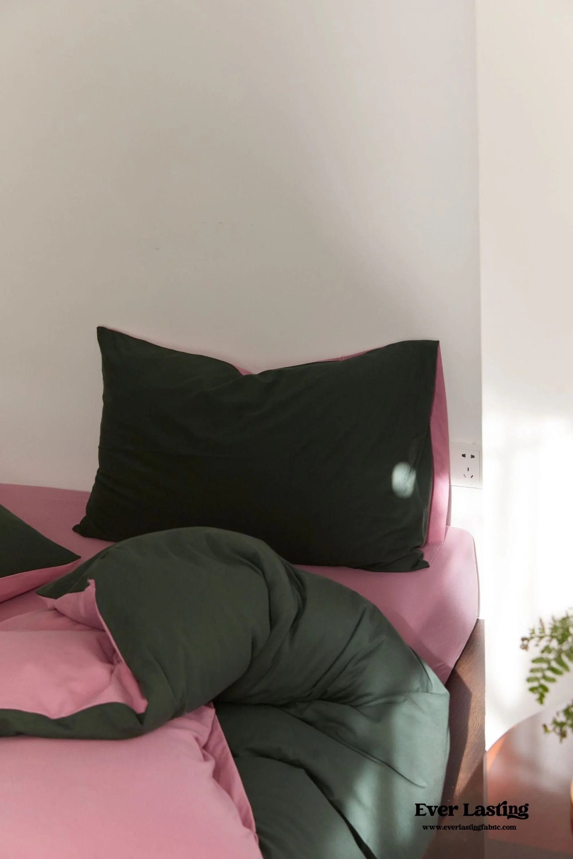 DUO Maximalist Jersey Knit Bedding Set / Green Apple + Gray Ever Lasting