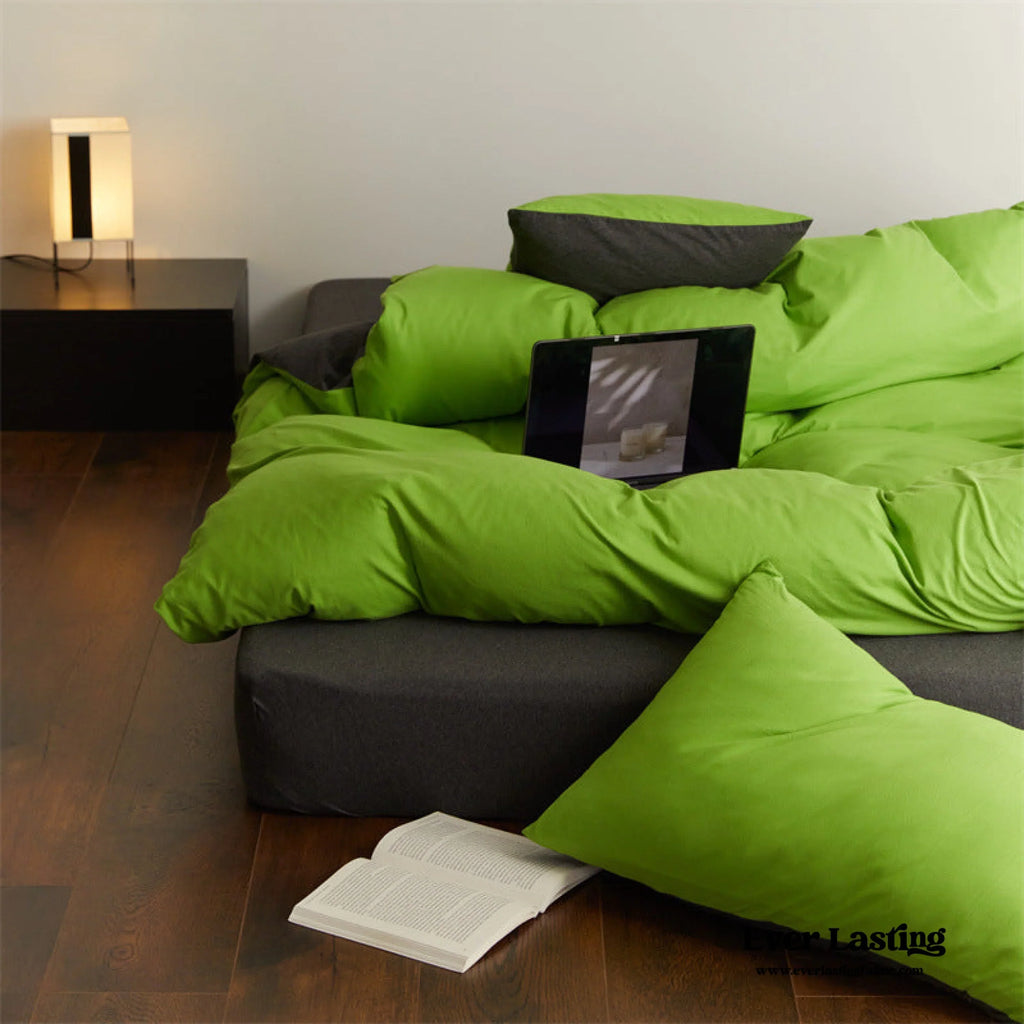 DUO Maximalist Jersey Knit Bedding Set / Green Apple + Gray Ever Lasting