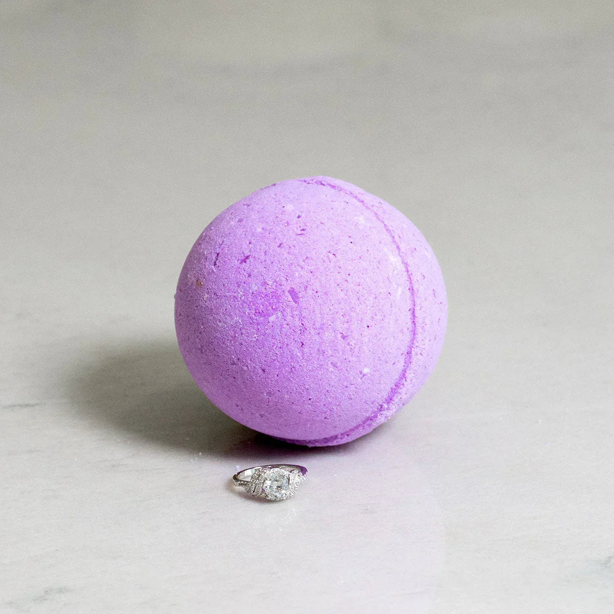 Early Morning Lilac 10oz Jewelry Bath Bomb JewelScent