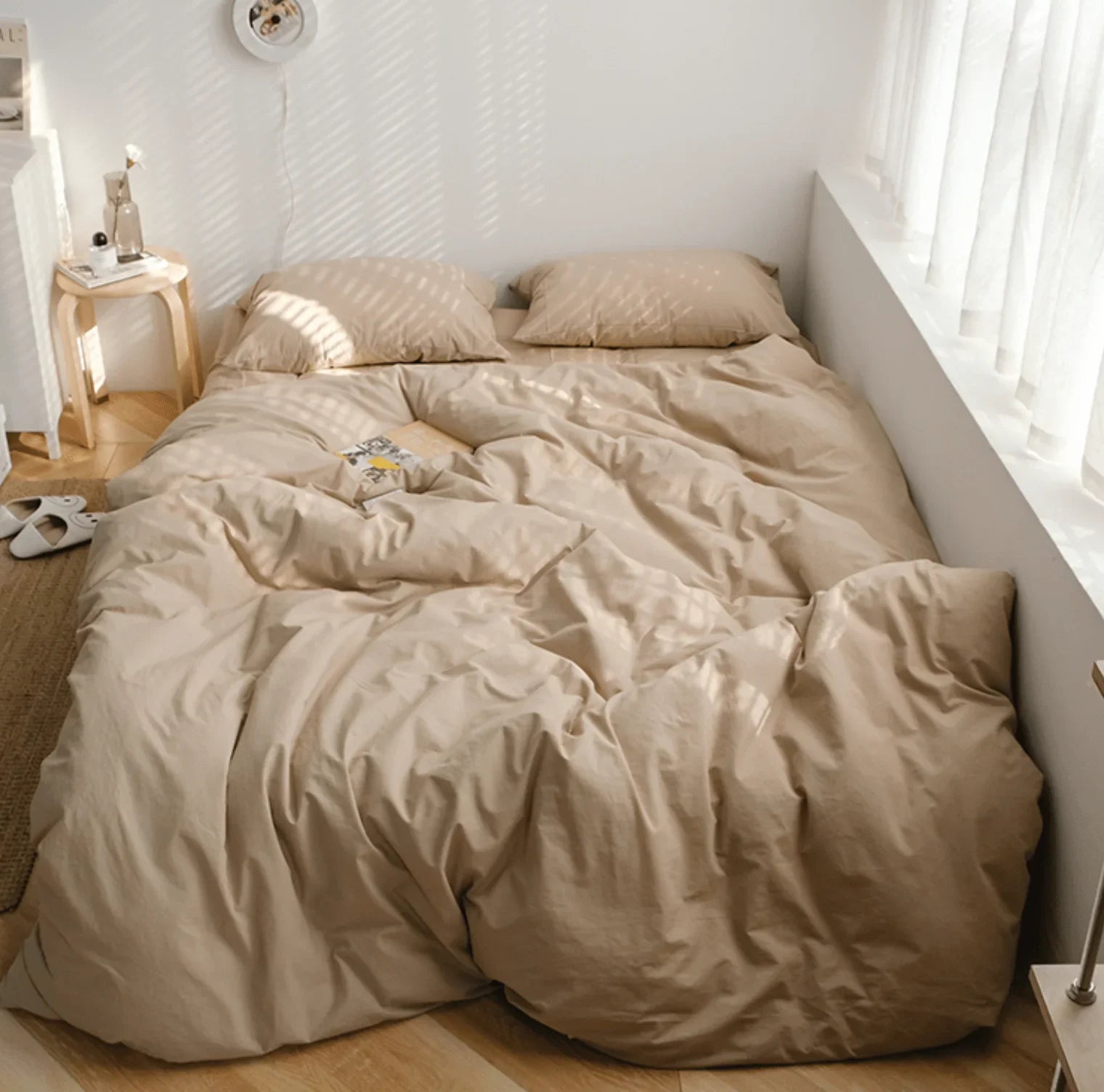 Earth Tone Bedding Set / Gray Ever Lasting