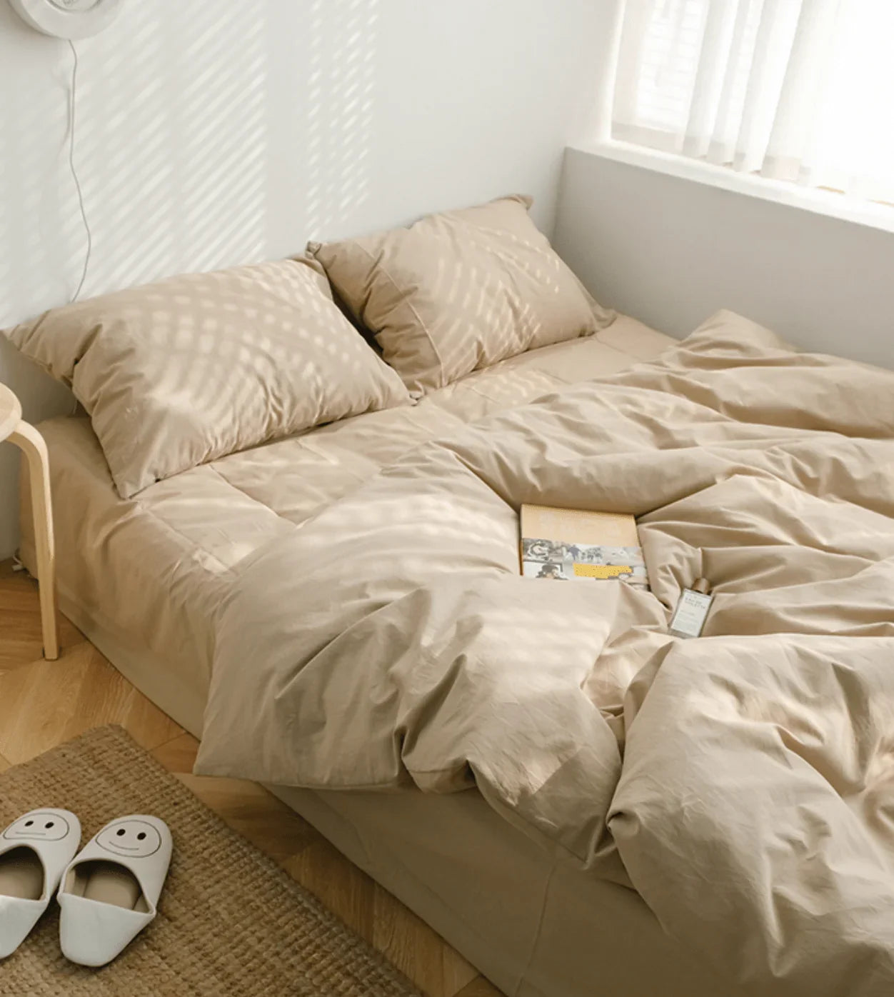 Earth Tone Bedding Set / Gray Ever Lasting