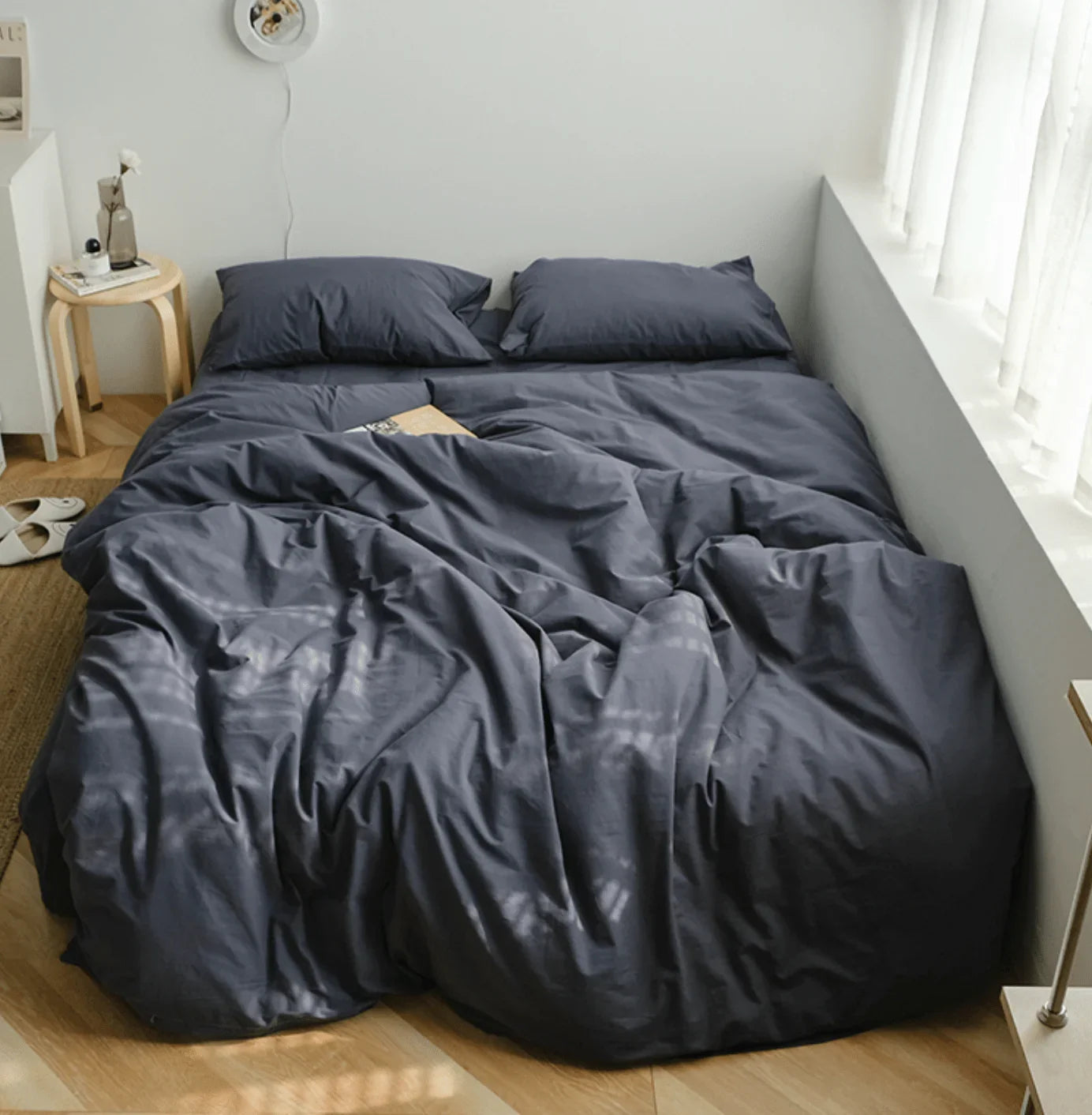 Earth Tone Bedding Set / Gray Ever Lasting