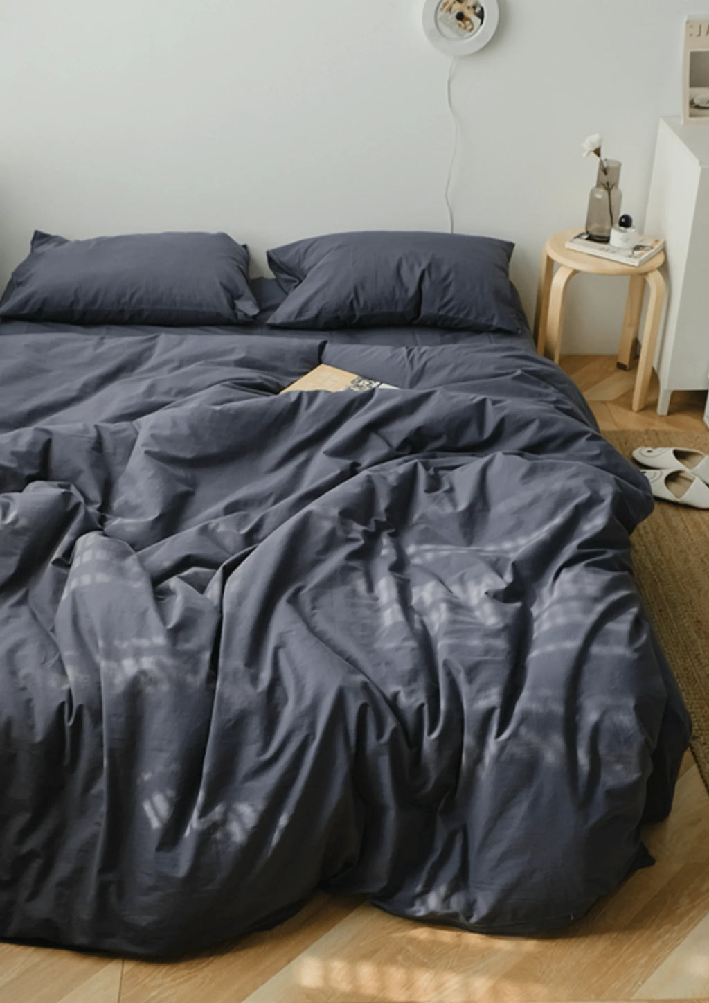 Earth Tone Bedding Set / Gray Ever Lasting