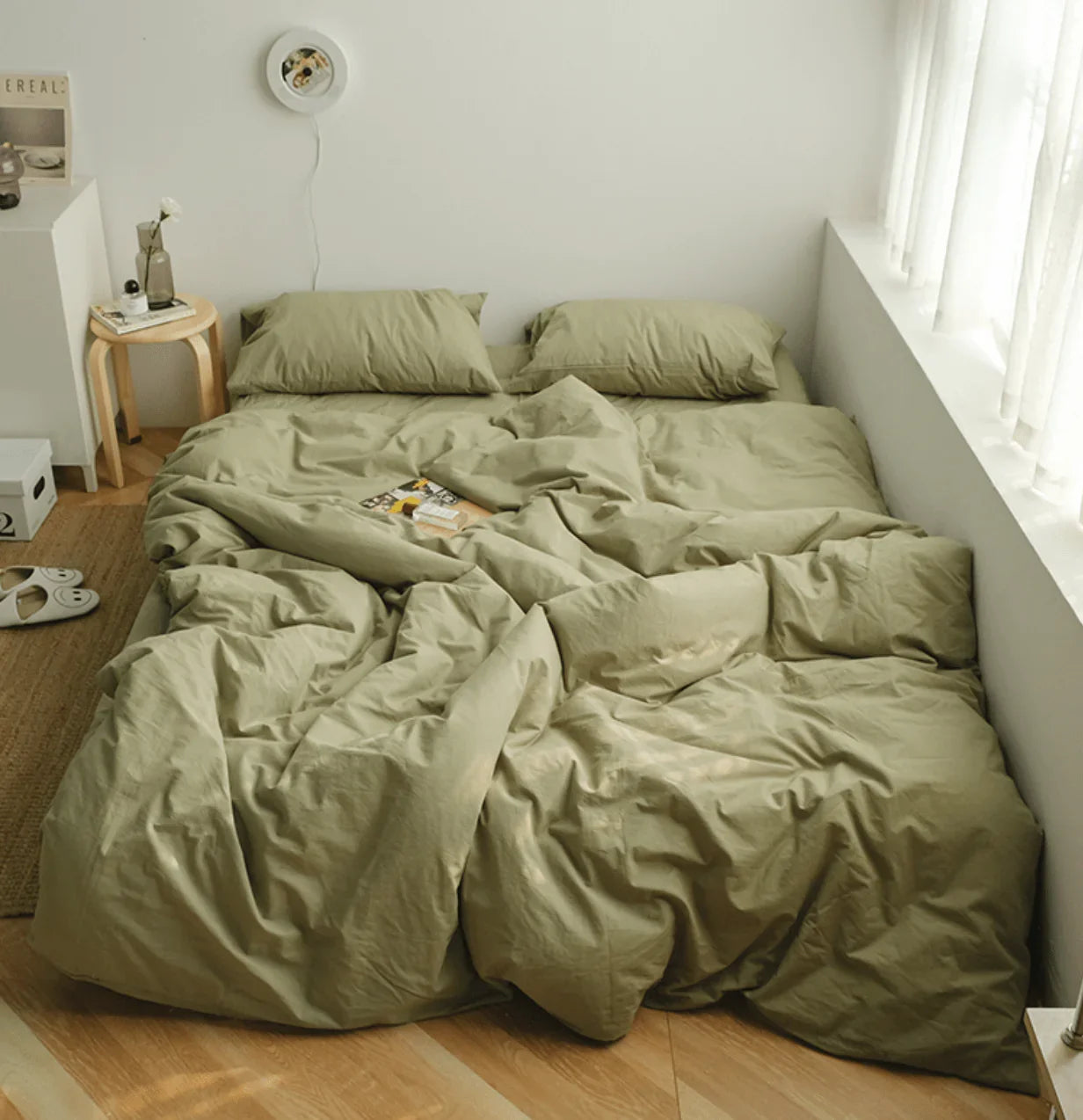 Earth Tone Bedding Set / Gray Ever Lasting