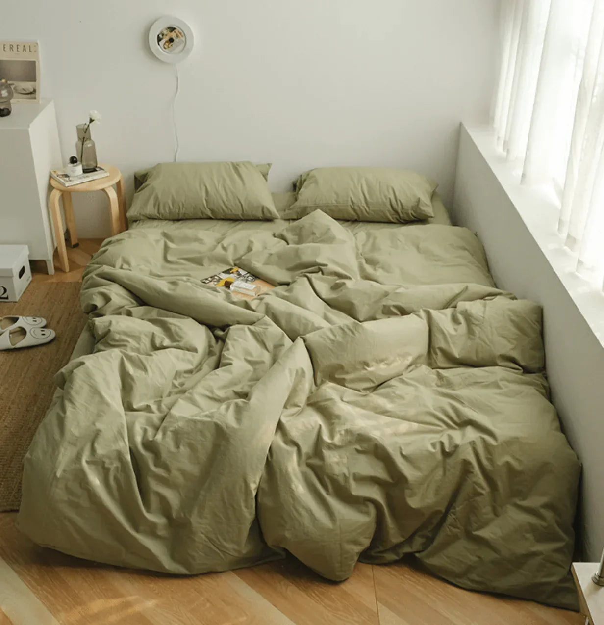 Earth Tone Bedding Set / Gray Ever Lasting